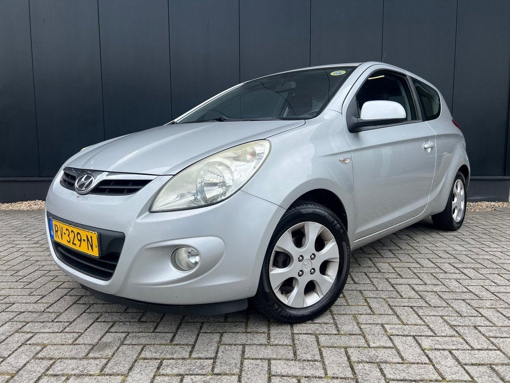 Hyundai I20 1.4i DynamicVersion '10 Airco/Lmv/Apk04-'27, Auto's, Hyundai, Voorwielaandrijving, 4 cilinders, 1396 cc, Bedrijf