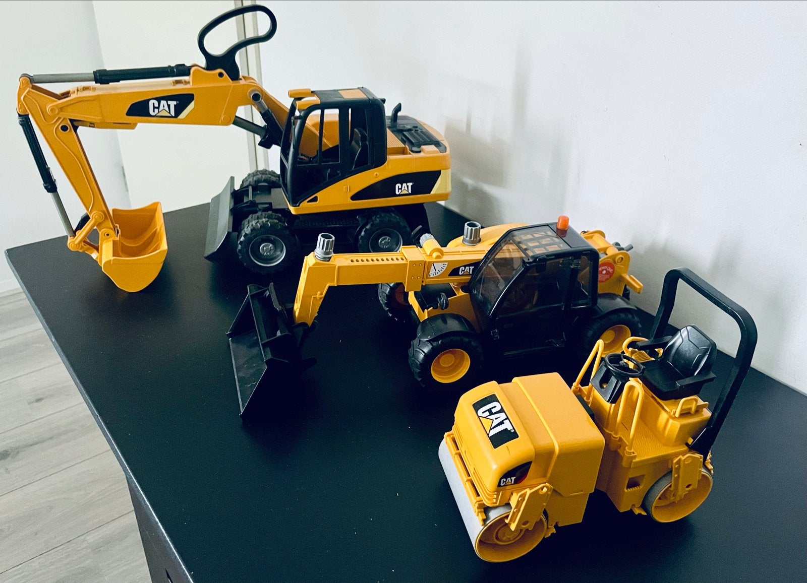 BRUDER CATERPILLAR Bouwvoertuigen set (Graafmachine, Wals,.), Kinderen en Baby's, Ophalen of Verzenden, Zo goed als nieuw