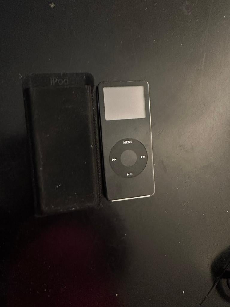 Apple iPod Classic 5e generatie 30GB met hoesje, Ophalen, Gebruikt, Classic, Zwart