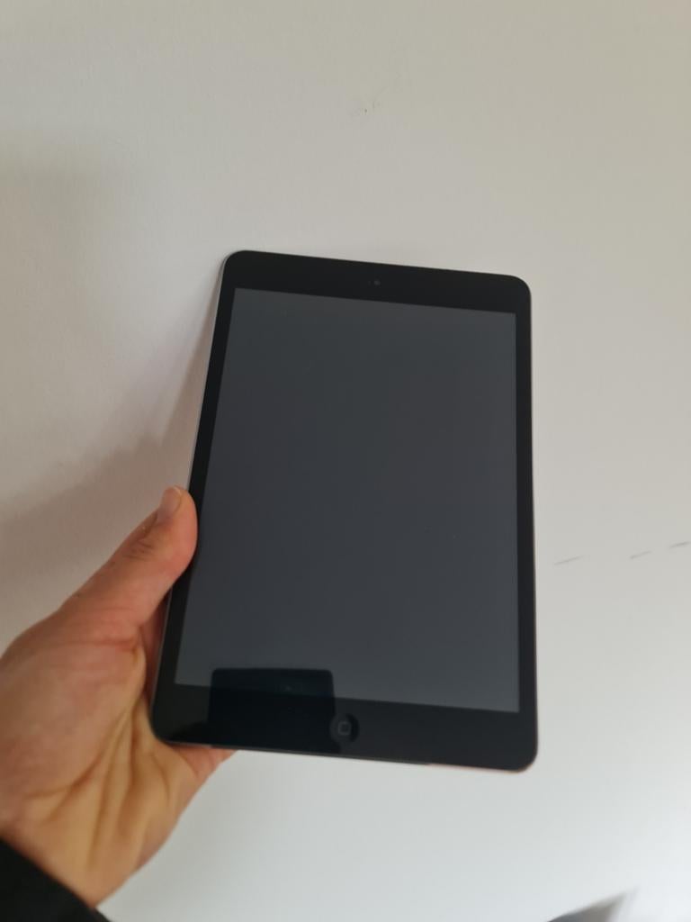 Ipad mini 2 model a1489 defect touchscreen, Computers en Software, Apple iPads, Apple iPad, Zwart, 8 inch, Ophalen of Verzenden