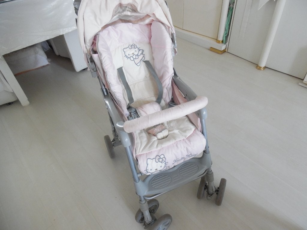 HELLO KITTY BUGGIE / WANDELWAGEN, Ophalen of Verzenden, Gebruikt, Overige merken, Verstelbare rugleuning