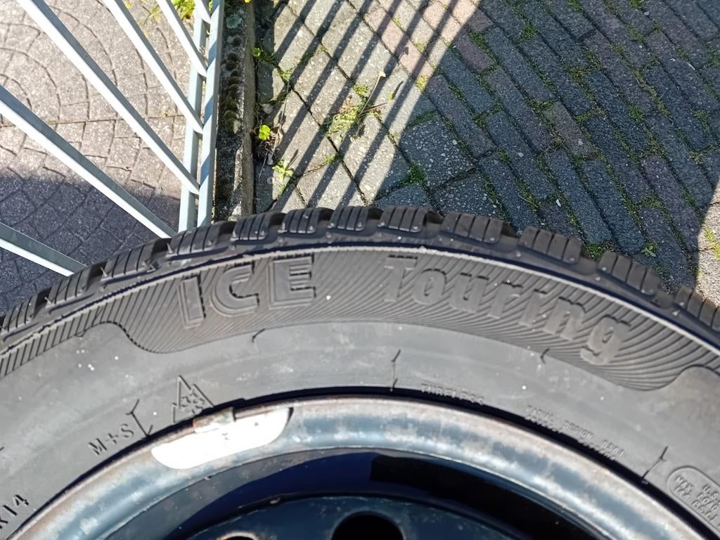 Te koop 4 nette auto banden met velg, Ophalen of Verzenden