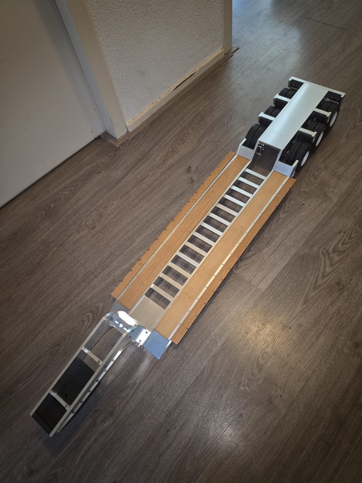 Dieplader 1/14, 1.20m lengte, te koop!, Ophalen of Verzenden, Groter dan 1:32, Truck, Overige merken
