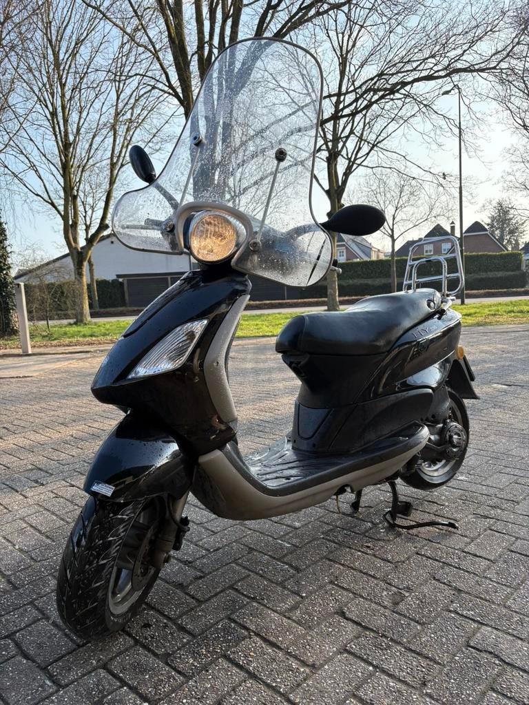 Piaggio fly, Ophalen, Zo goed als nieuw, Benzine, Piaggio