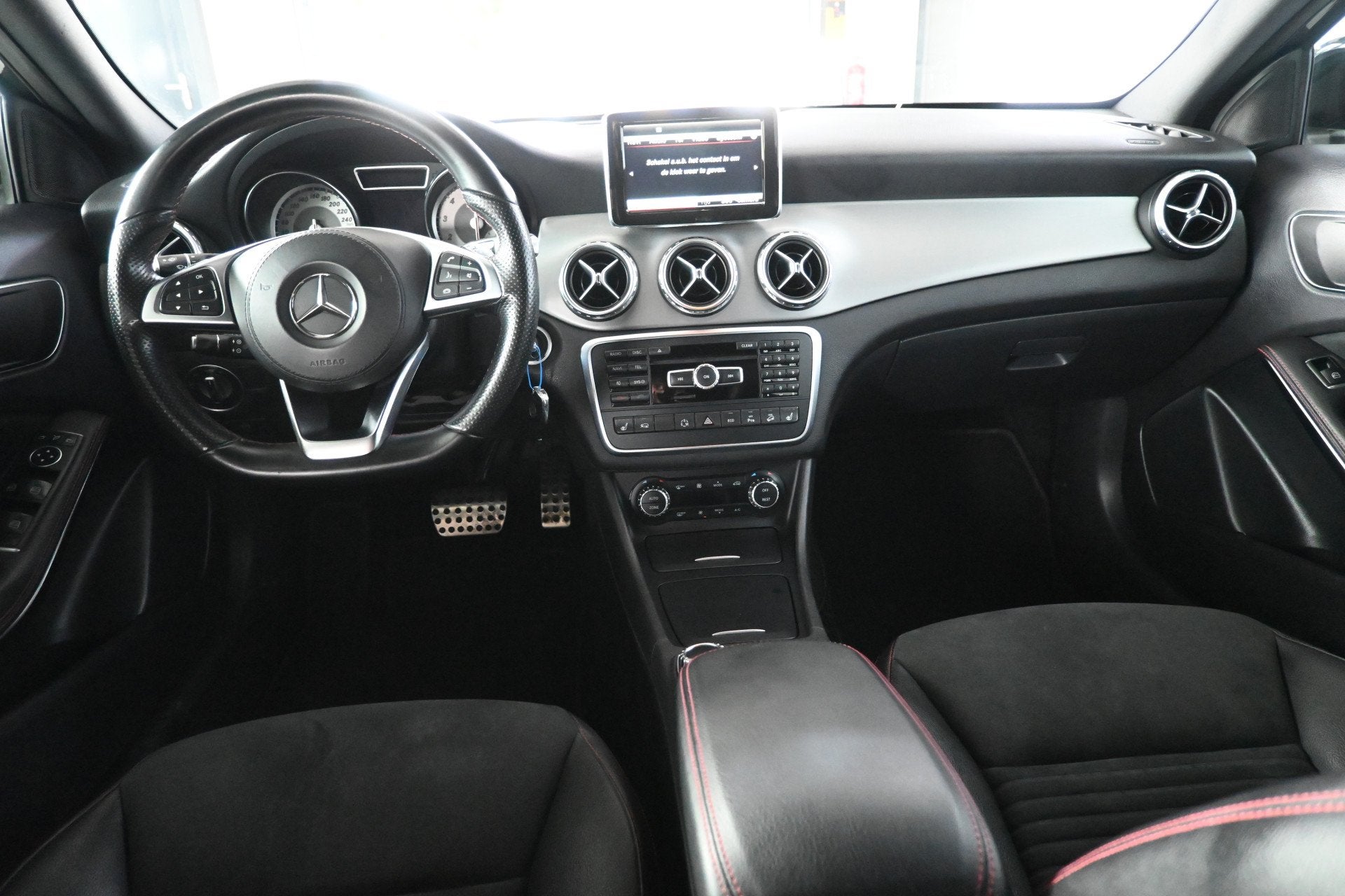 Mercedes-Benz GLA 250 Automaat 4Matic Edition AMG Clima Navi, Auto's, Mercedes-Benz, Automaat, 15 km/l, 4 cilinders, Met garantie (alle)