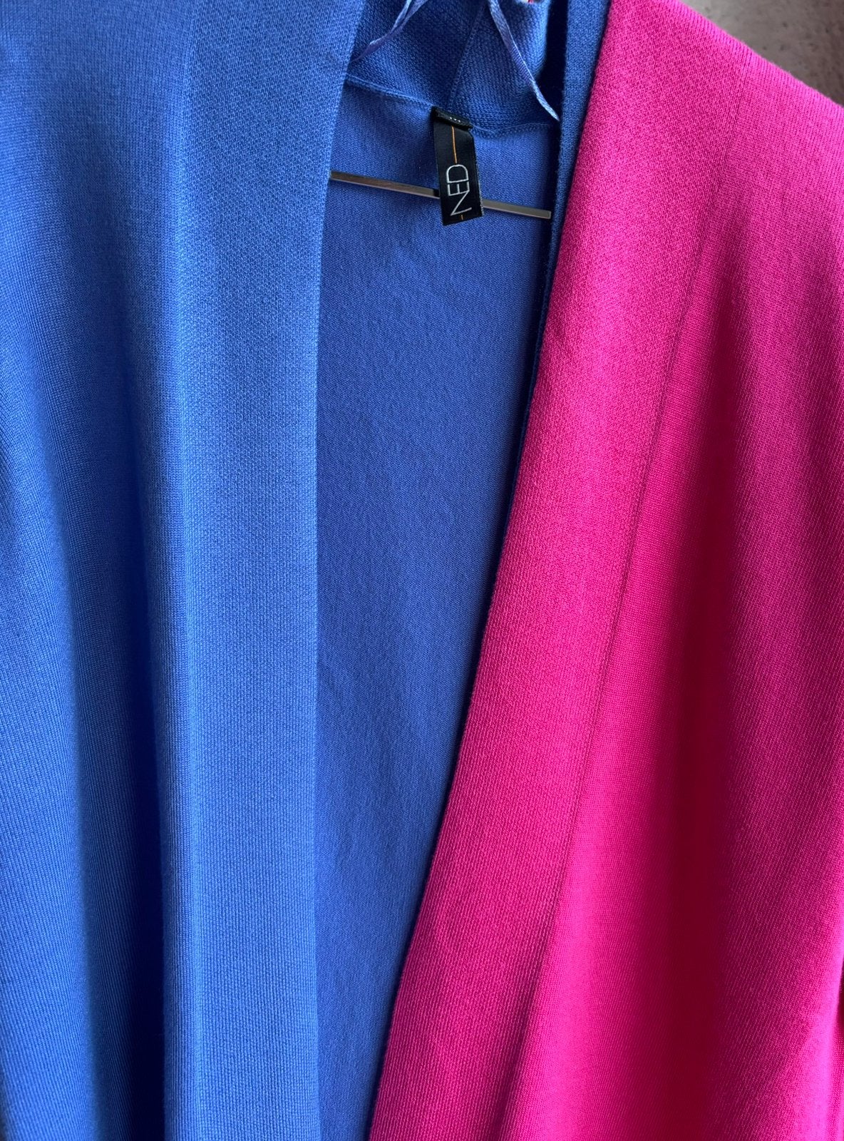 Vesten (2) NED roze en blauw maat M, Kleding | Dames, Truien en Vesten, Ophalen of Verzenden, Nieuw, Maat 38/40 (M), Blauw
