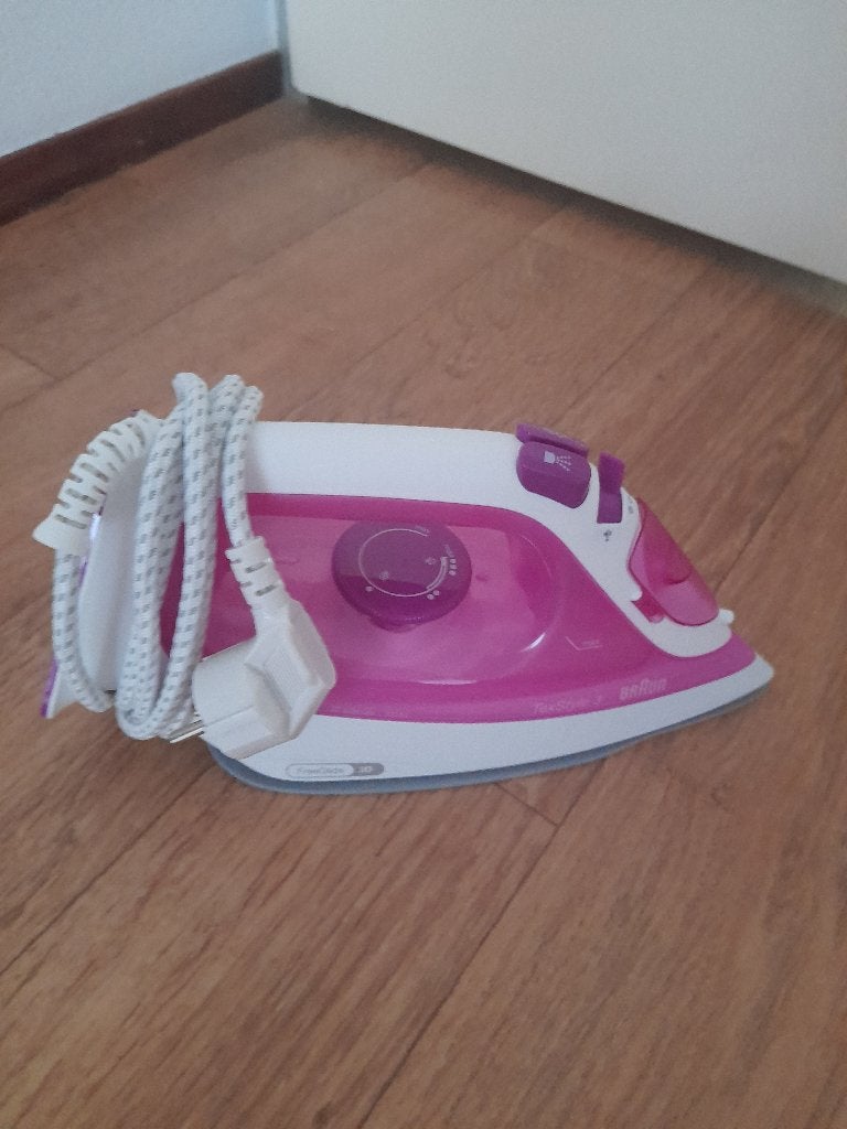 Strijkijzer Te Koop, Ophalen, Zo goed als nieuw, Strijkijzer met snoer