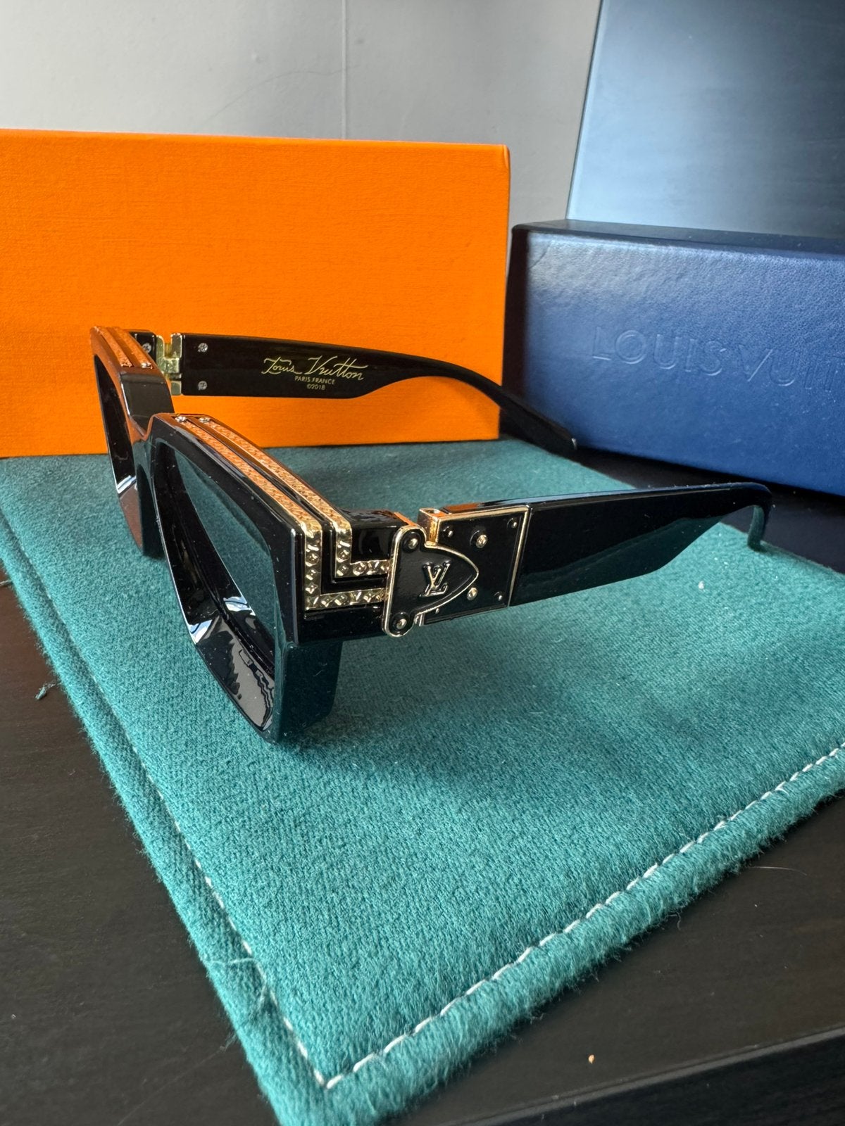 Louis Vuitton Zonnebril Millionaire Sunglasses, Overige merken, Zonnebril, Zwart, Ophalen of Verzenden