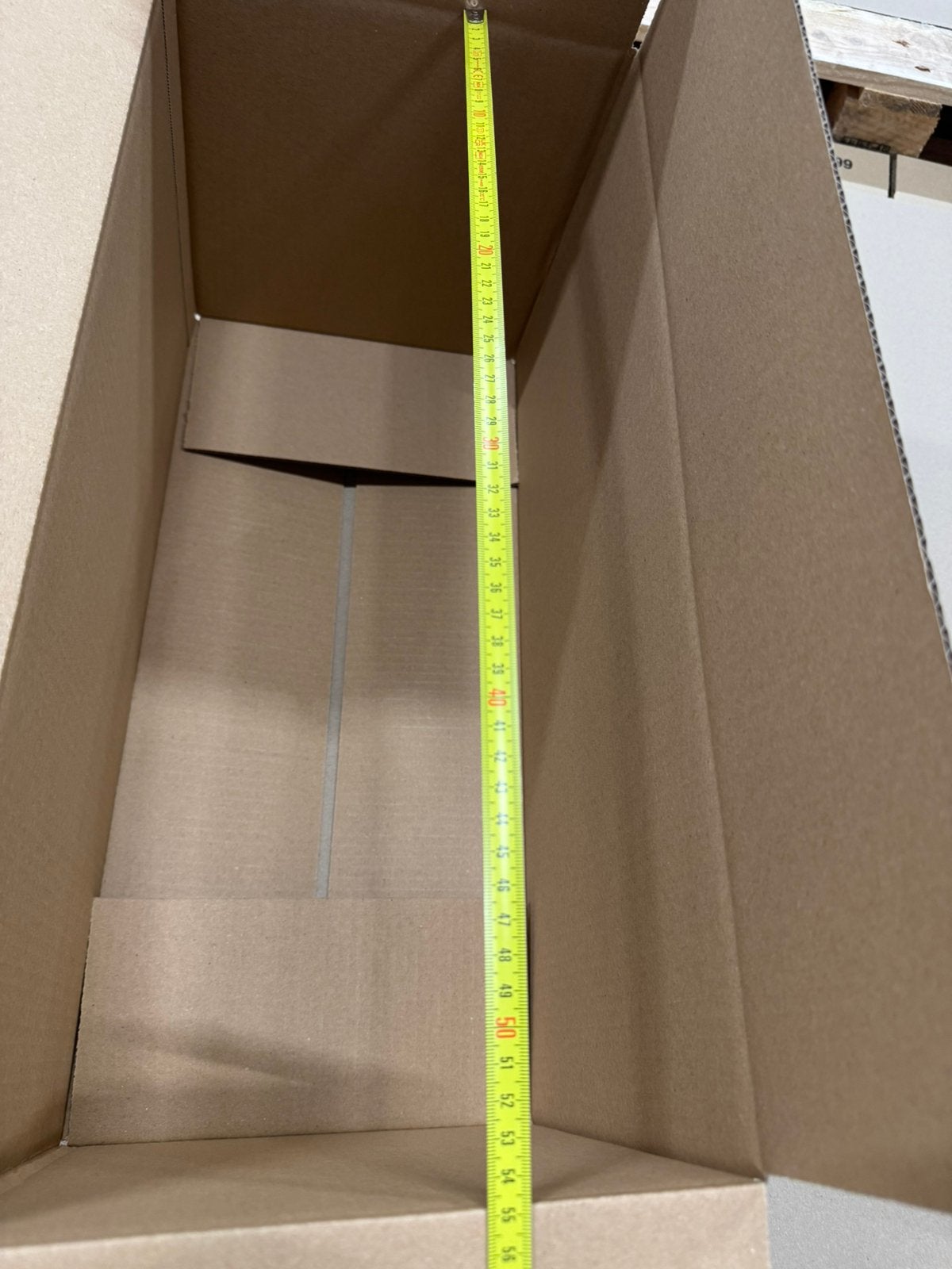 Dozen, bruin- kartoon, Ophalen, Doos, Minder dan 50 cm, Minder dan 40 cm