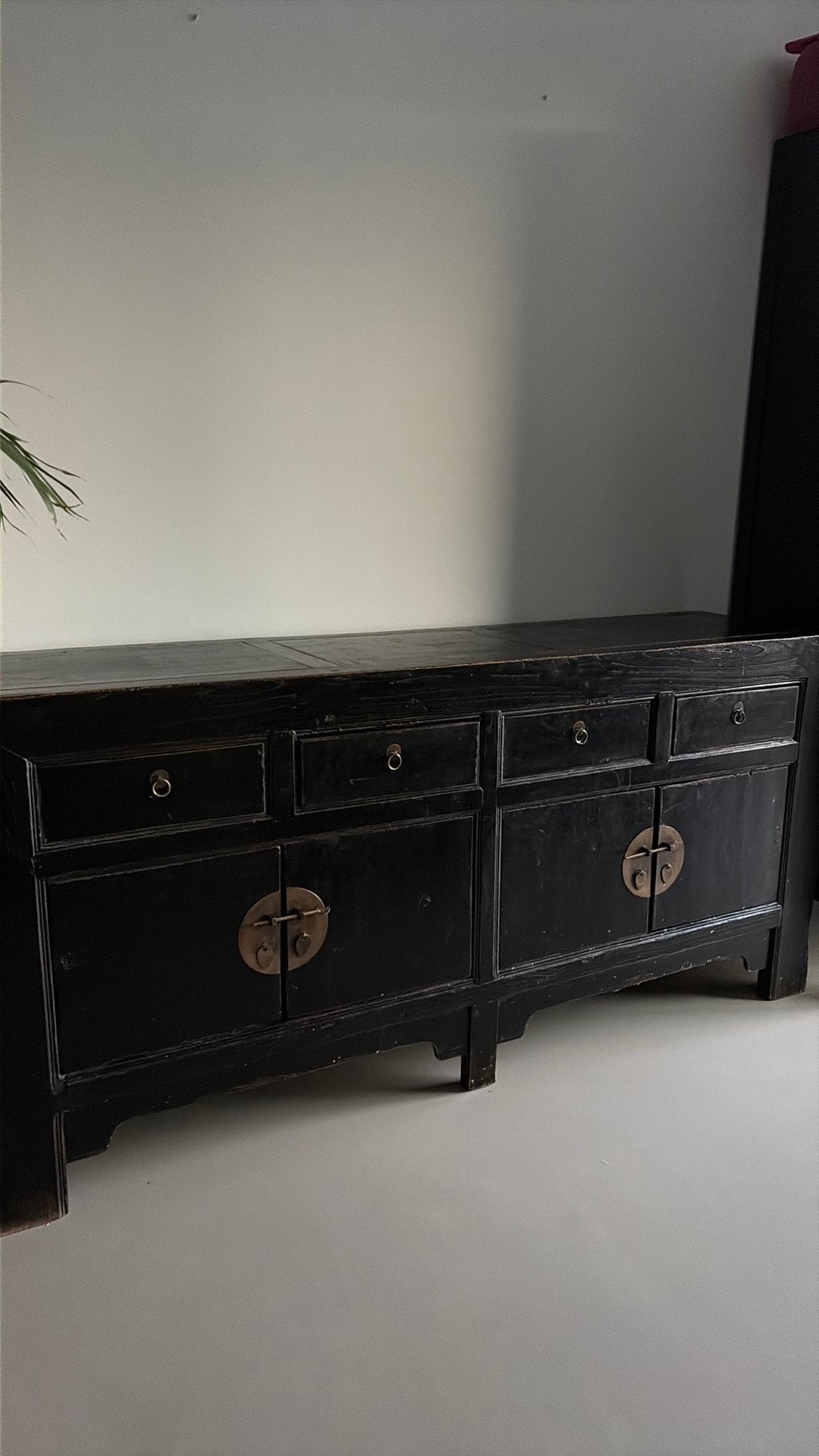 Zwart Sfeervol Chinees dressoir – 180  45 cm, Ophalen