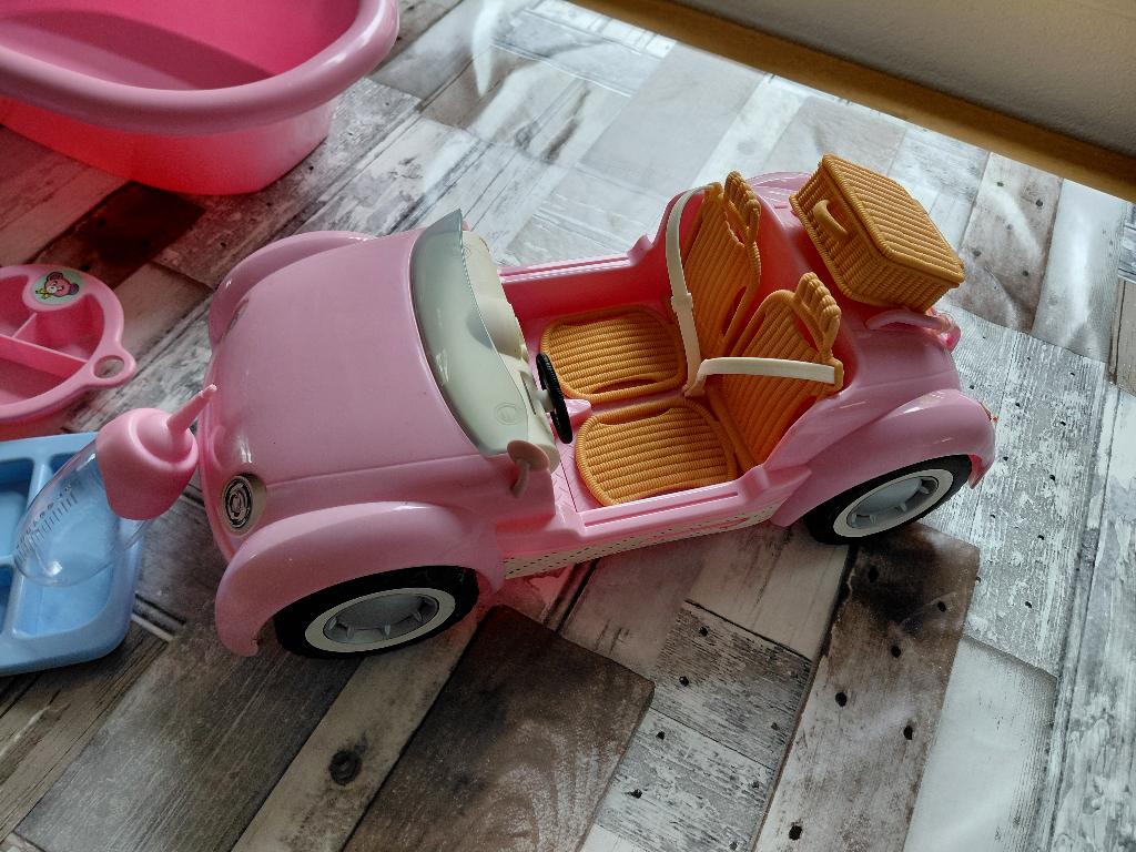 Roze barbie auto , badje en toebehoren, Ophalen, Gebruikt