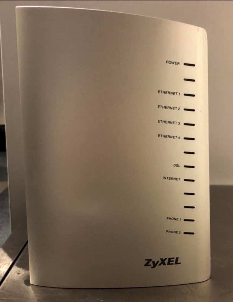 ZYXEL P-2602H-D1A, Ophalen of Verzenden, Zo goed als nieuw