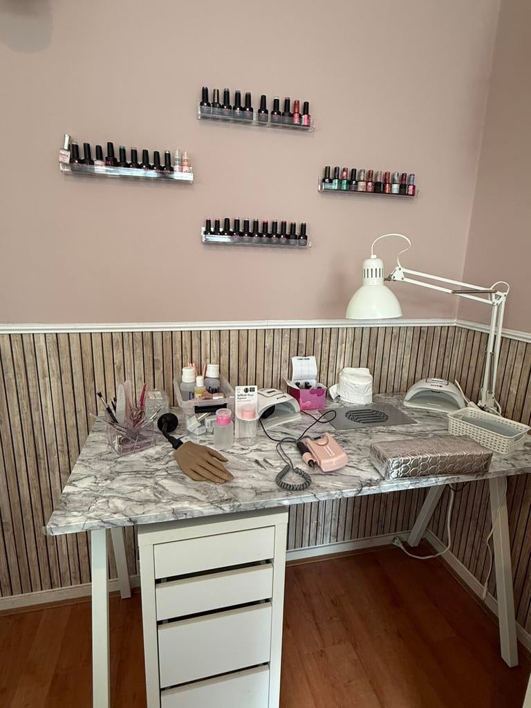 Nagel toebehoren, Sieraden, Tassen en Uiterlijk, Uiterlijk | Cosmetica en Make-up, Zo goed als nieuw, Handen en Nagels, Wit, Ophalen