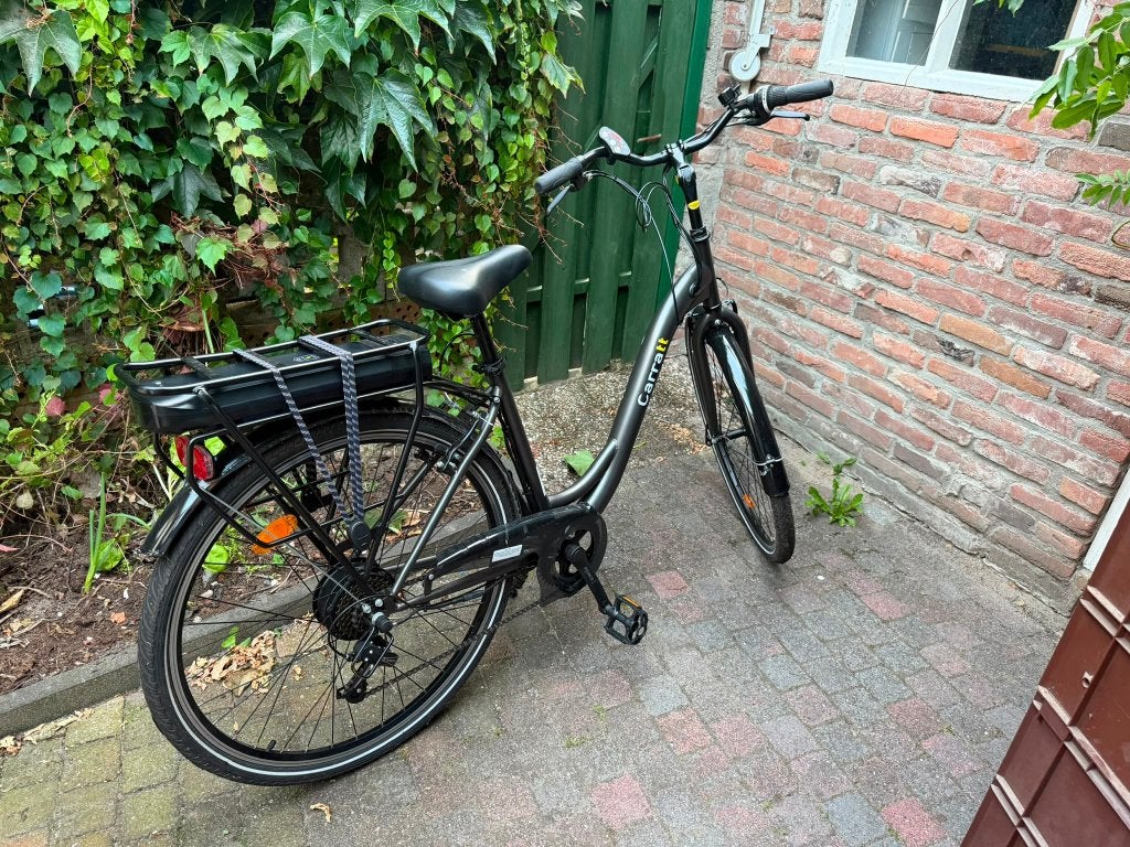 Caratt 28 Inch Elektrische stadsfiets, Ophalen, Zo goed als nieuw, 50 km per accu of meer, Overige merken