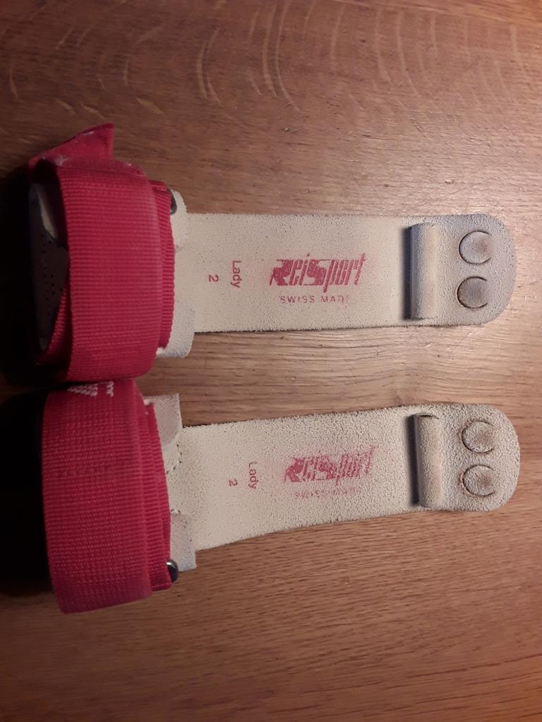 Turnleertjes van reisport maat lady 2 met pols bandje, Sport en Fitness, Turnen, Maat 36 t/m 42, Ophalen of Verzenden, Materiaal