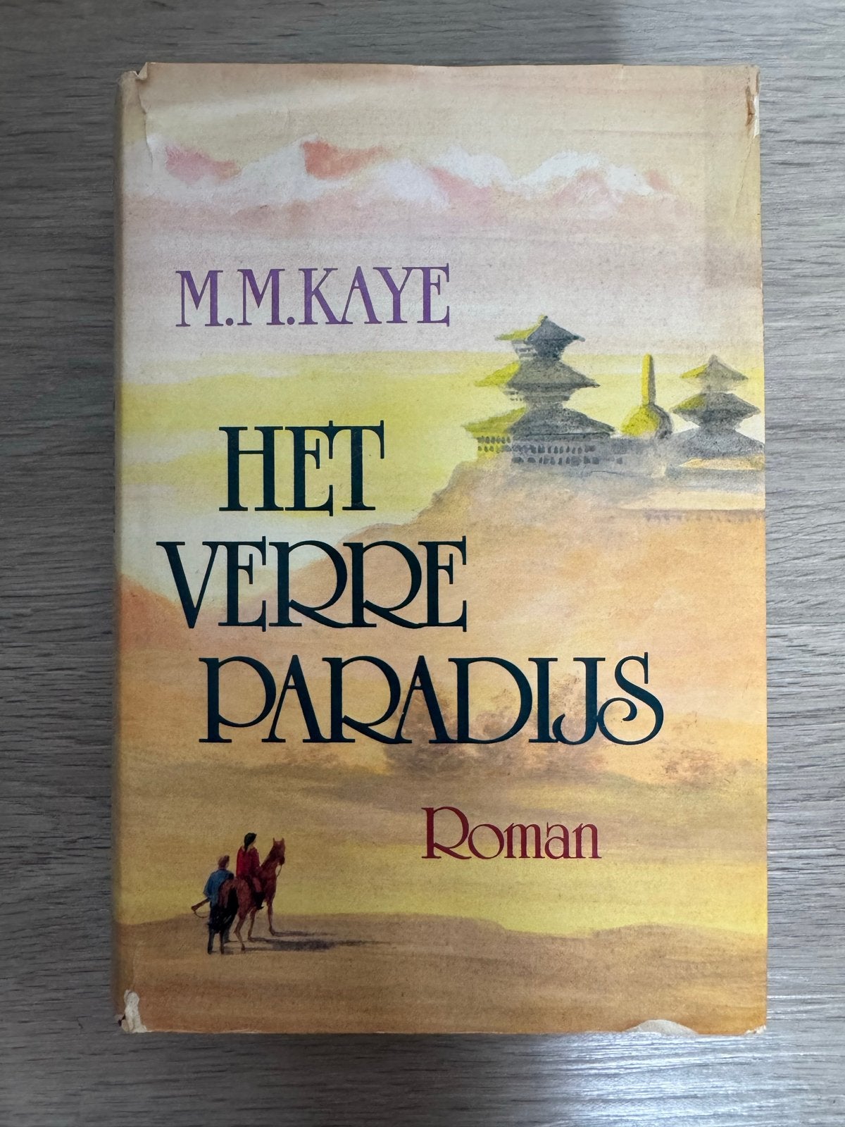 Het Verre Paradijs - M.M. Kaye, Ophalen of Verzenden, Gelezen, Nederland