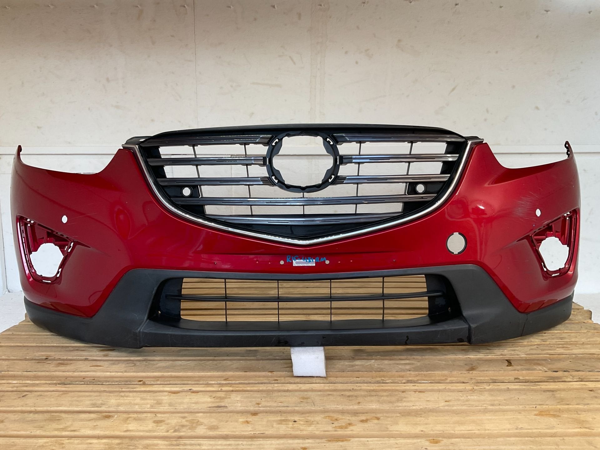 Bumper MAZDA CX-5 CX5 2013-2016 VOORBUMPER PDC GRILL KD45-50, Gebruikt, Shinchi, Fuchu-Cho 3-1
730-8670  Hiroshima, Voor, Mazda Motor Corporation