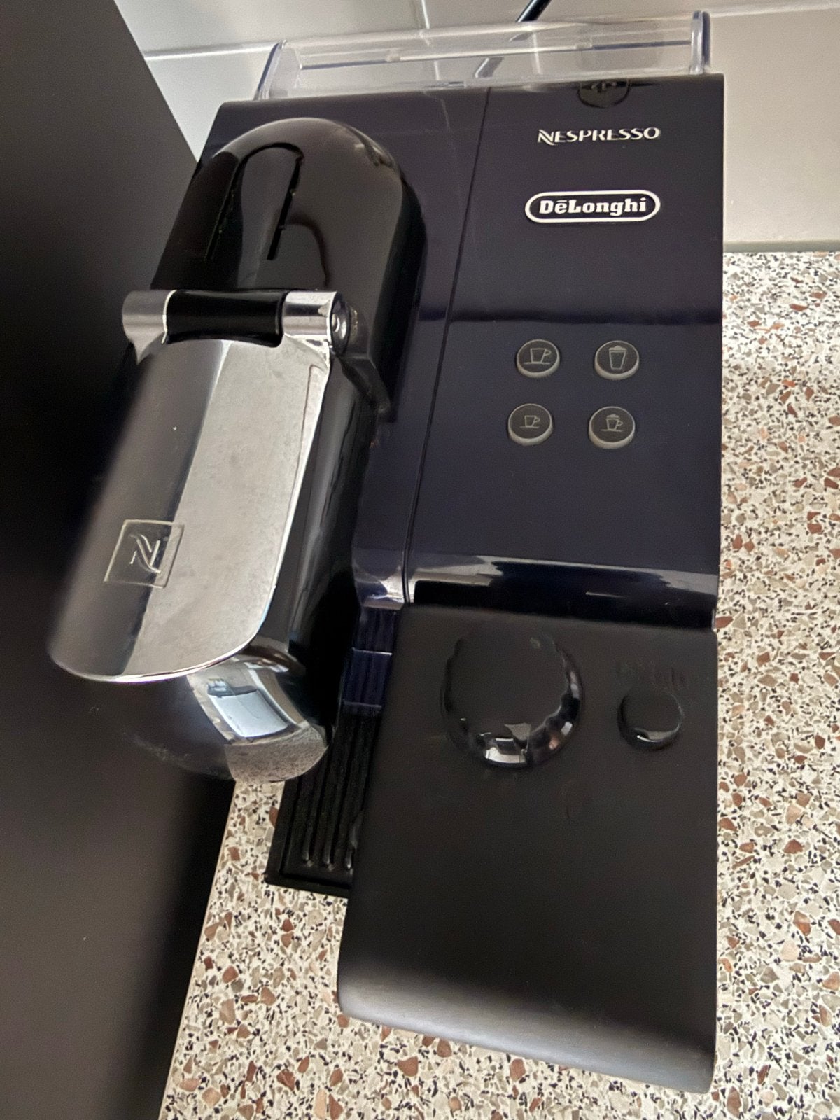 Nespresso DeLonghi Koffiemachine, Ophalen, Koffiemachine, Zo goed als nieuw, 1 kopje