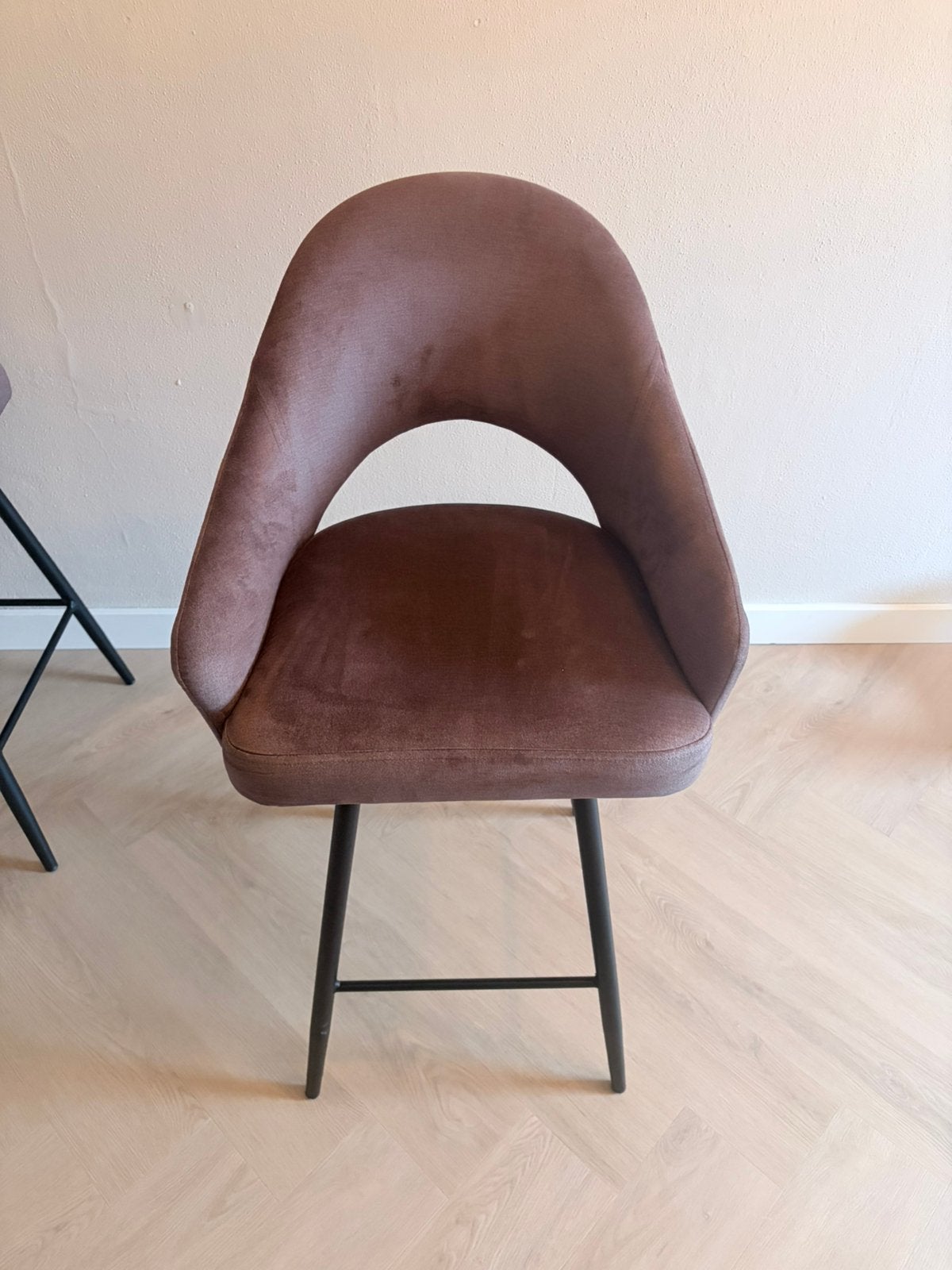 Barstoelen 3x taupe/ beige/ velvet, 3 krukken, Ophalen, Zo goed als nieuw, 60 tot 90 cm