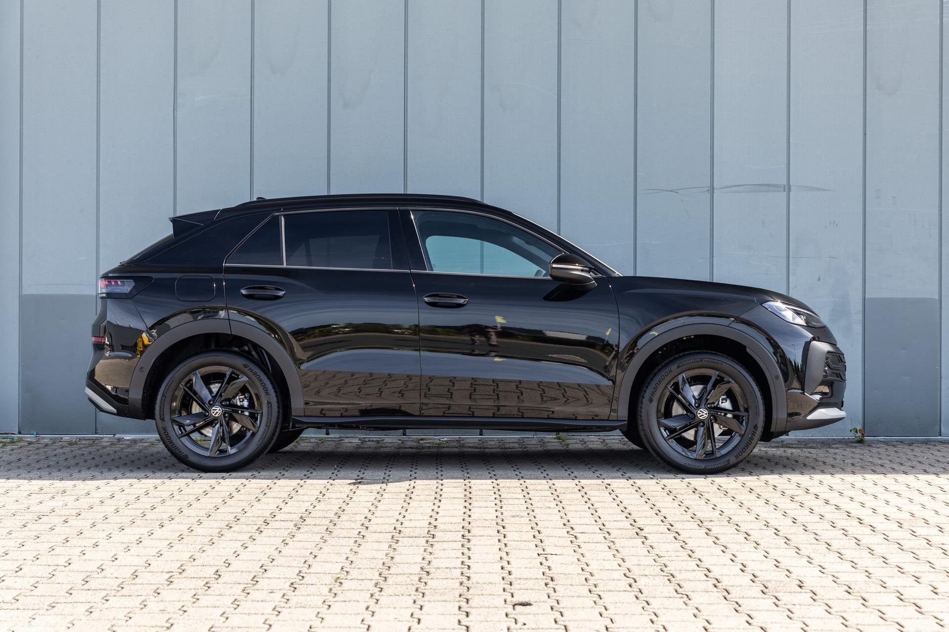 Volkswagen T-Roc 1.5 eTsi 115pk DSG Style First Edition | Tr, Auto's, 1498 cc, 4 cilinders, 116 pk, Zwart