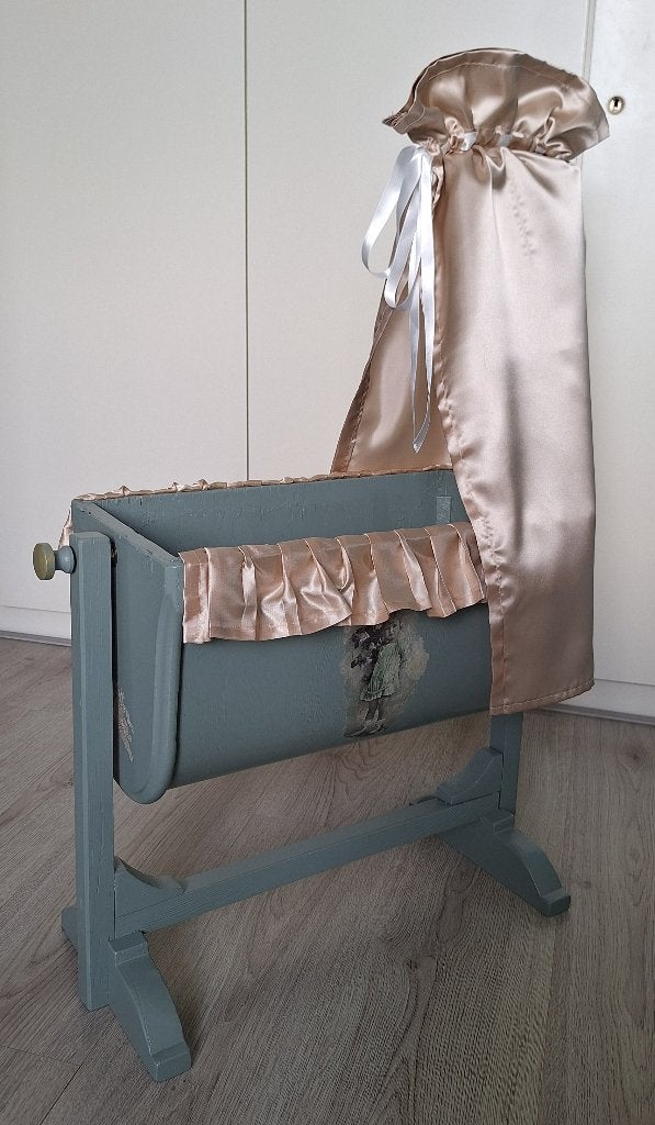 Poppenwieg gerestyled, Ophalen