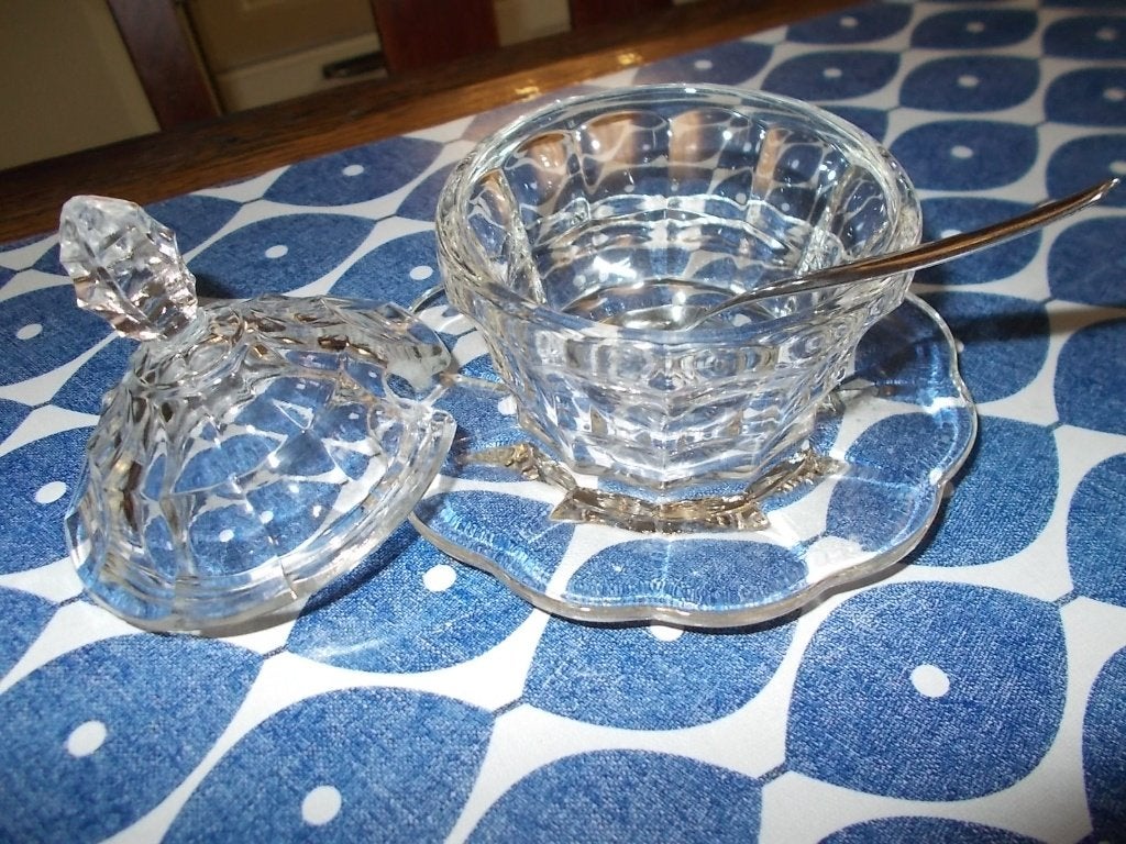 Glazen suikerpot of jamschaaltje met lepel en schoteltje., Antiek en Kunst, Ophalen of Verzenden