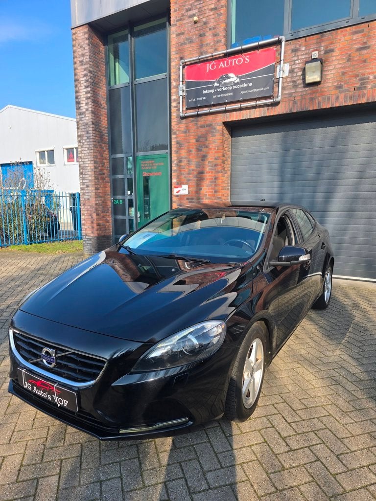 Volvo V40 volvo v40 1.6 T2 Summum zeer netjes nwe apk, Voorwielaandrijving, Stof, Zwart, 4 cilinders