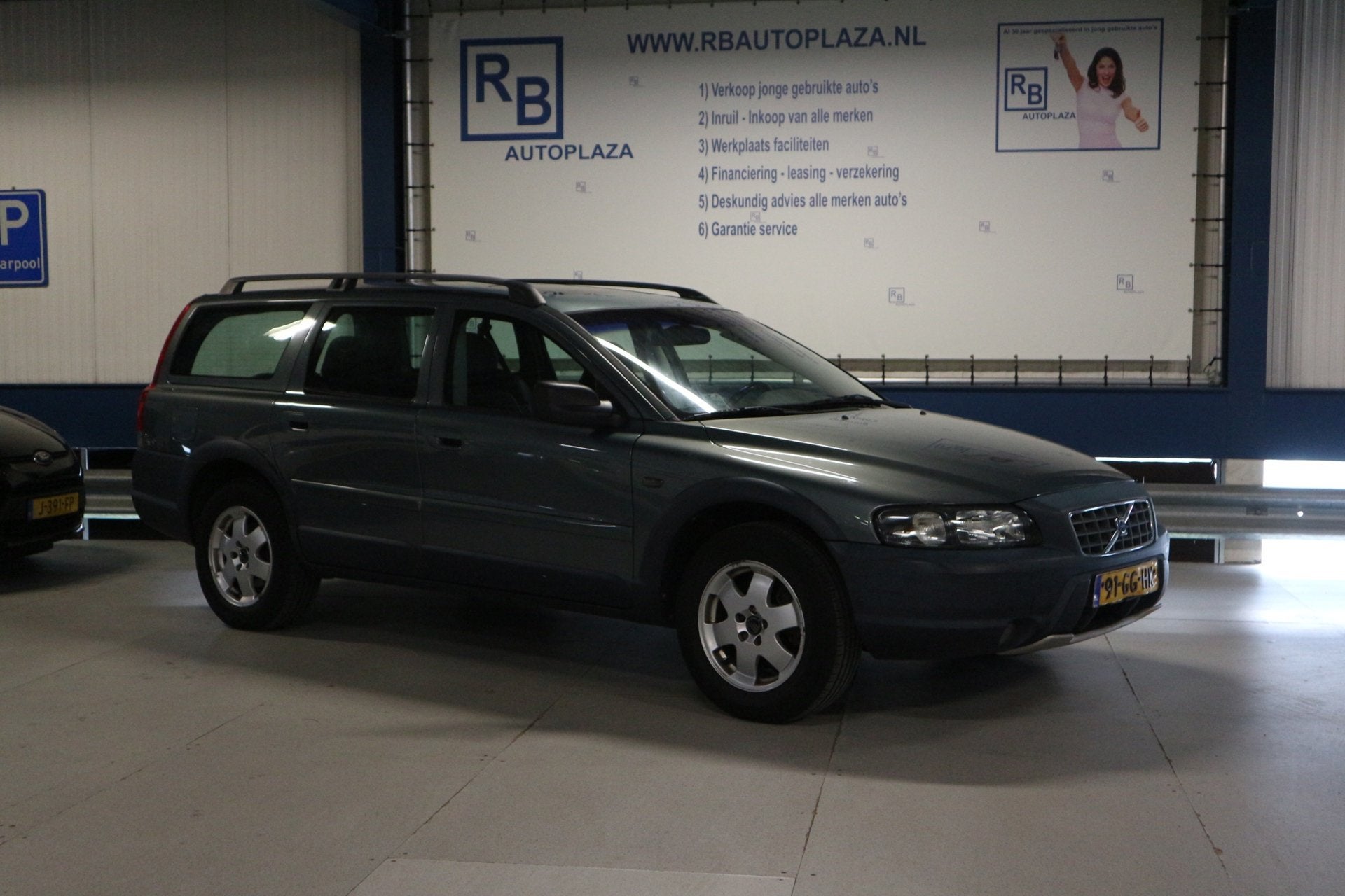 Volvo V70 Cross Country 2.4 T Prestige Line 1E EIGENAAR/ PAN, Vierwielaandrijving, 93 €/maand, 1630 kg, 500 kg