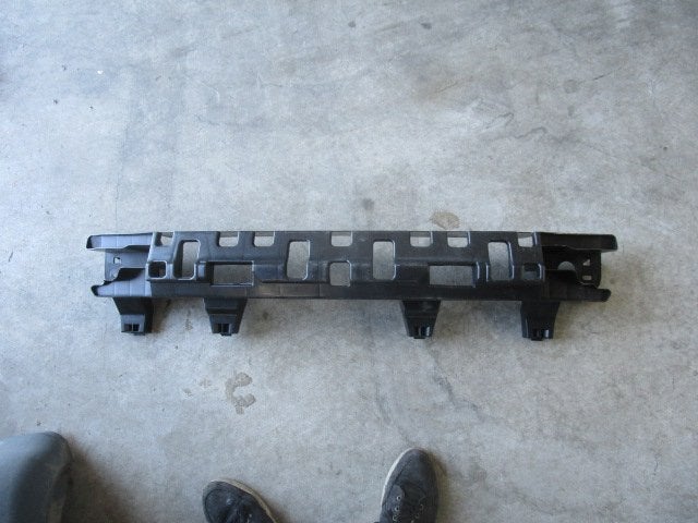 achterbumper clio 5 sandero 3 850905741r  binnenbalk af 2020, Niet ingevuld, Renault, Gebruikt, Niet ingevuld