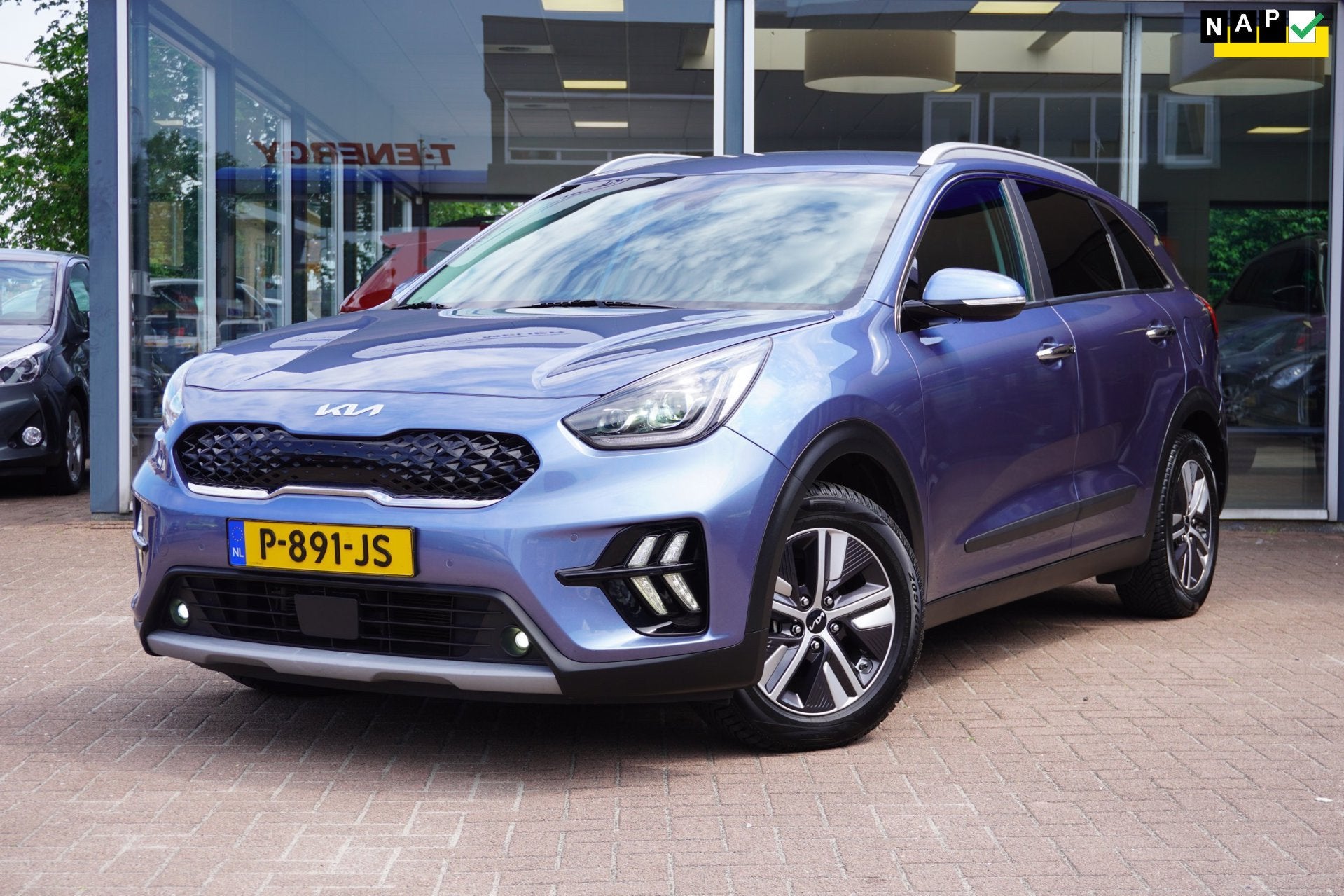 Kia Niro 1.6 GDi Hybrid DynamicPlusLine Automaat | Navigatie, Auto's, Dealer onderhouden, Gebruikt, Blauw, Automatische klimaatregeling