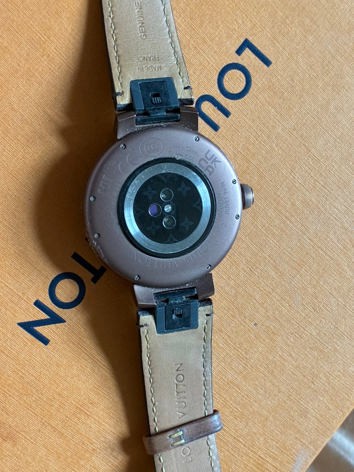 Foto 5 van Louis Vuitton Tambour Horloge - Luxe Smartwatch