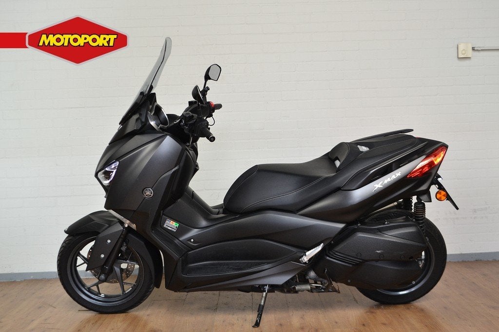 Yamaha X-Max 300 ABS (bj 2020), Motoren, Scooter, Klantenservice@yamaha-motor.nl, Koolhovenlaan 101
1119 NC  Schiphol-Rijk, NL