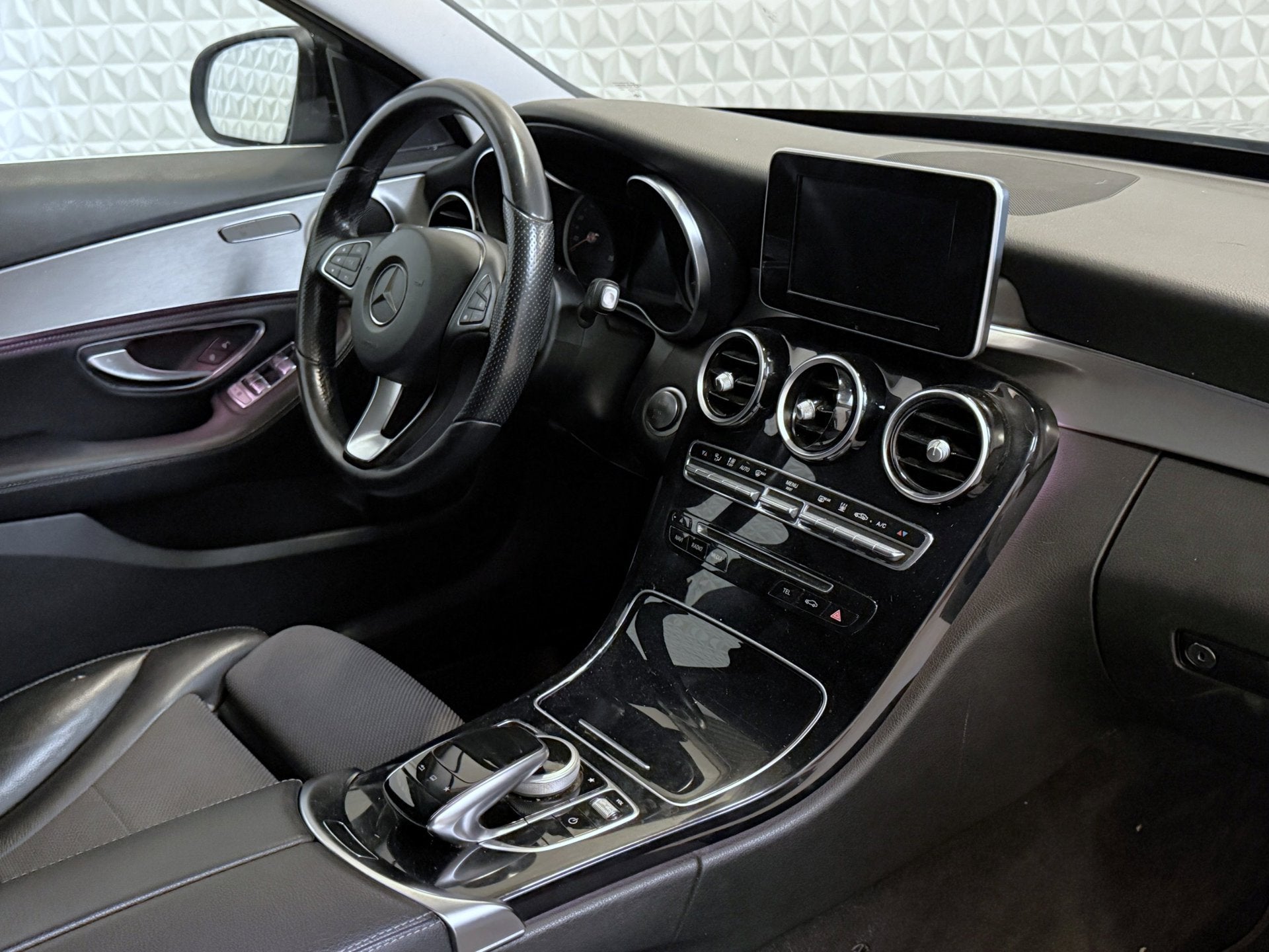 Mercedes-Benz C-klasse 350 e Lease Edition / PLUG-IN HYBRID, Auto's, Automaat, Achterwielaandrijving, Gebruikt, Euro 6
