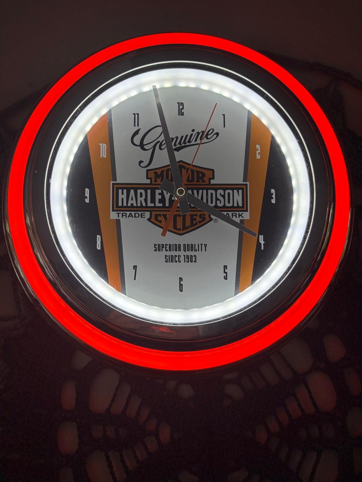 Harley Davidson Neon Wandklok - Z.G.A.N. met verlichting, Analoog, Ophalen of Verzenden, Zo goed als nieuw, Retro