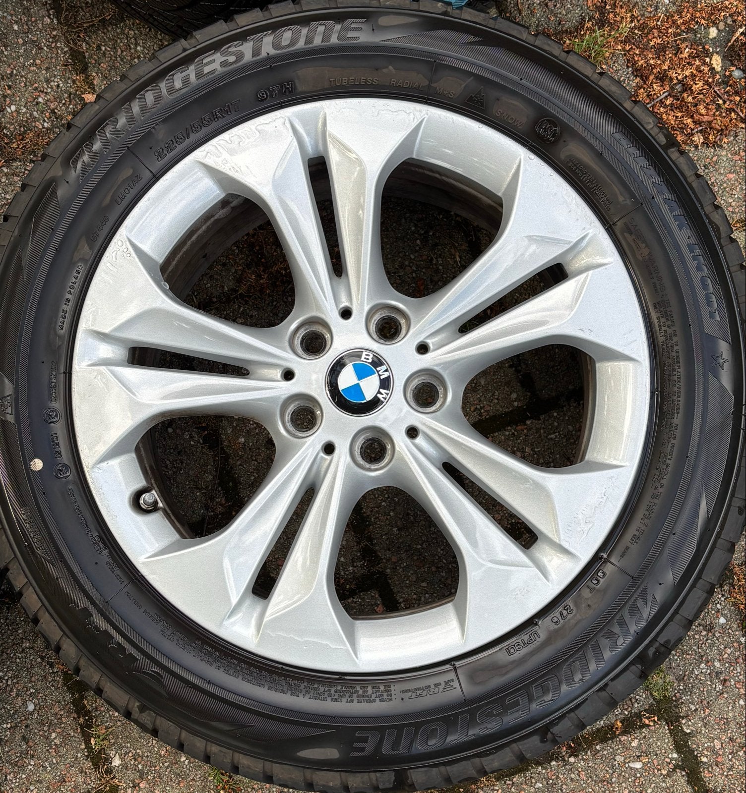BMW 17 inch velgen met Bridgestone winterbanden, Ophalen, Gebruikt, Banden en Velgen, 17 inch