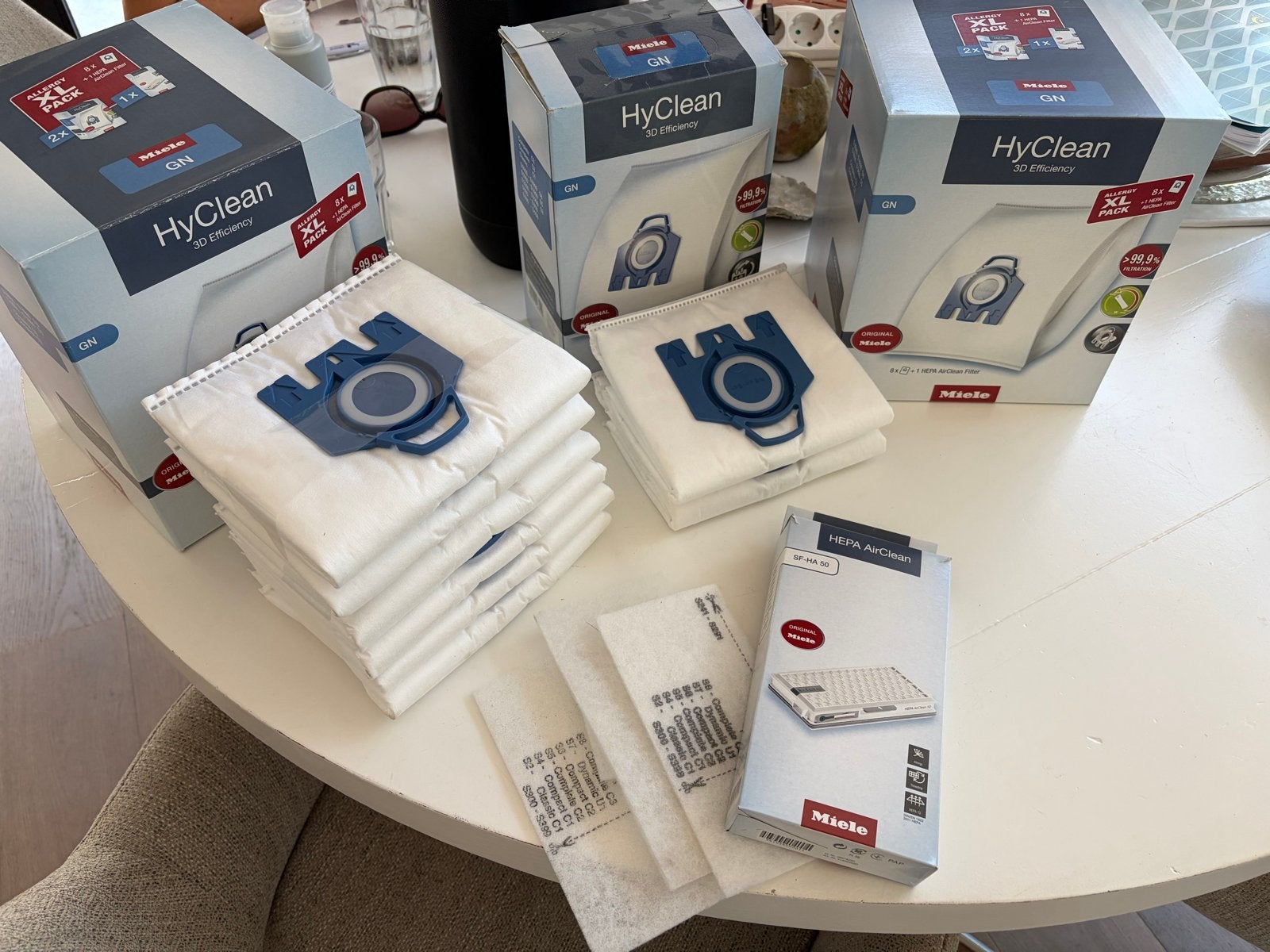Miele HyClean GN stofzuigerzakken (16 stuks) + filters, Stofzak, Inclusief accessoires, Verzenden, Overige typen