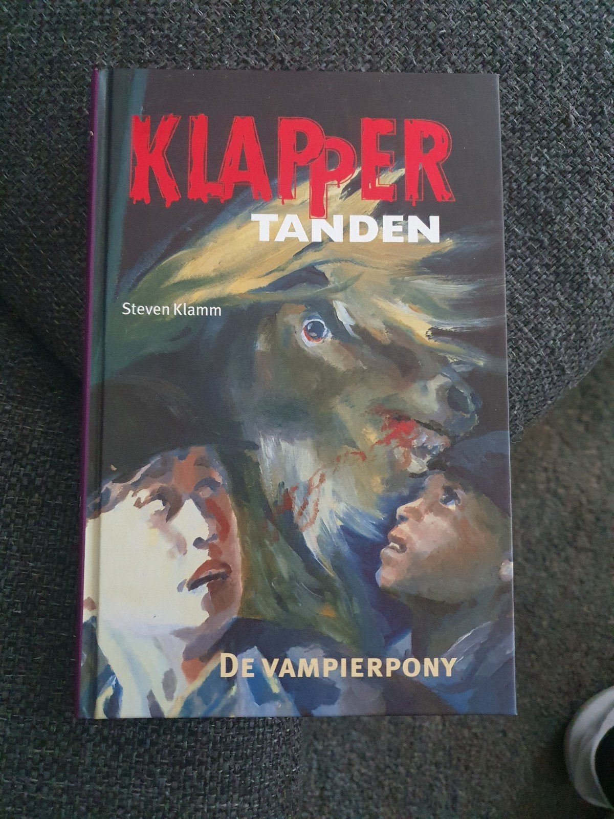 Klappertanden: De Vampierpony - Steven Klamm (Nieuw), Steven Klamm, Nieuw, Ophalen of Verzenden, Fictie