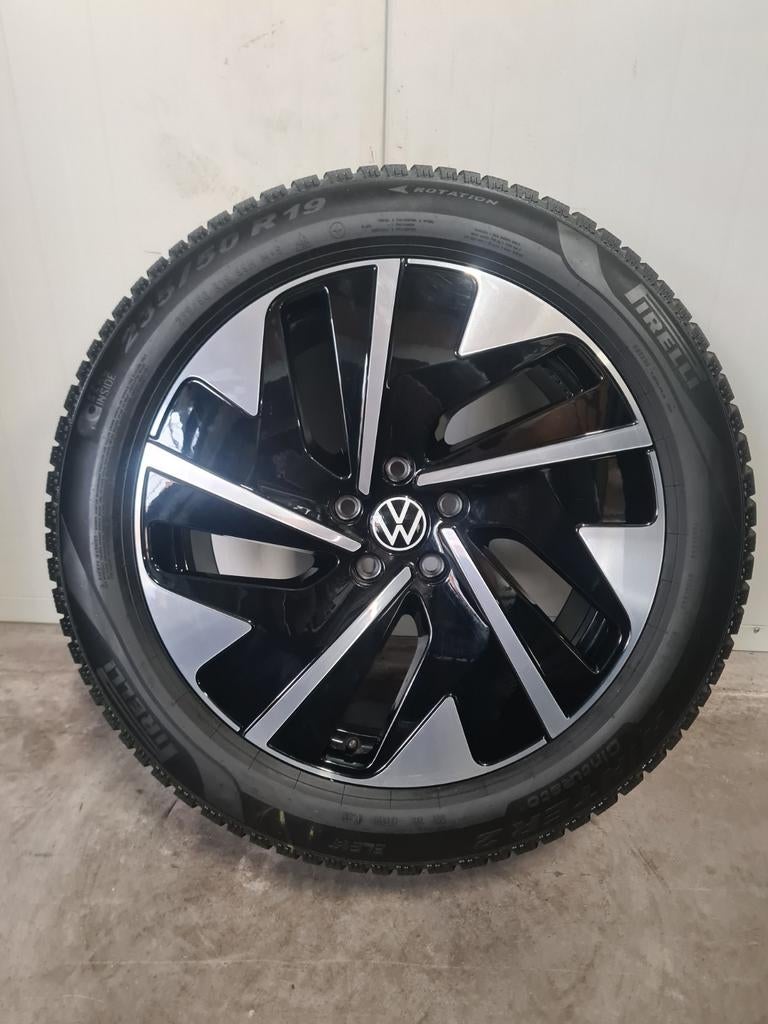 19' Volkswagen VW ID.7 Hudson met winterbanden 8mm, Auto-onderdelen, Banden en Velgen, 19 inch, Banden en Velgen, Nieuw, 235 mm