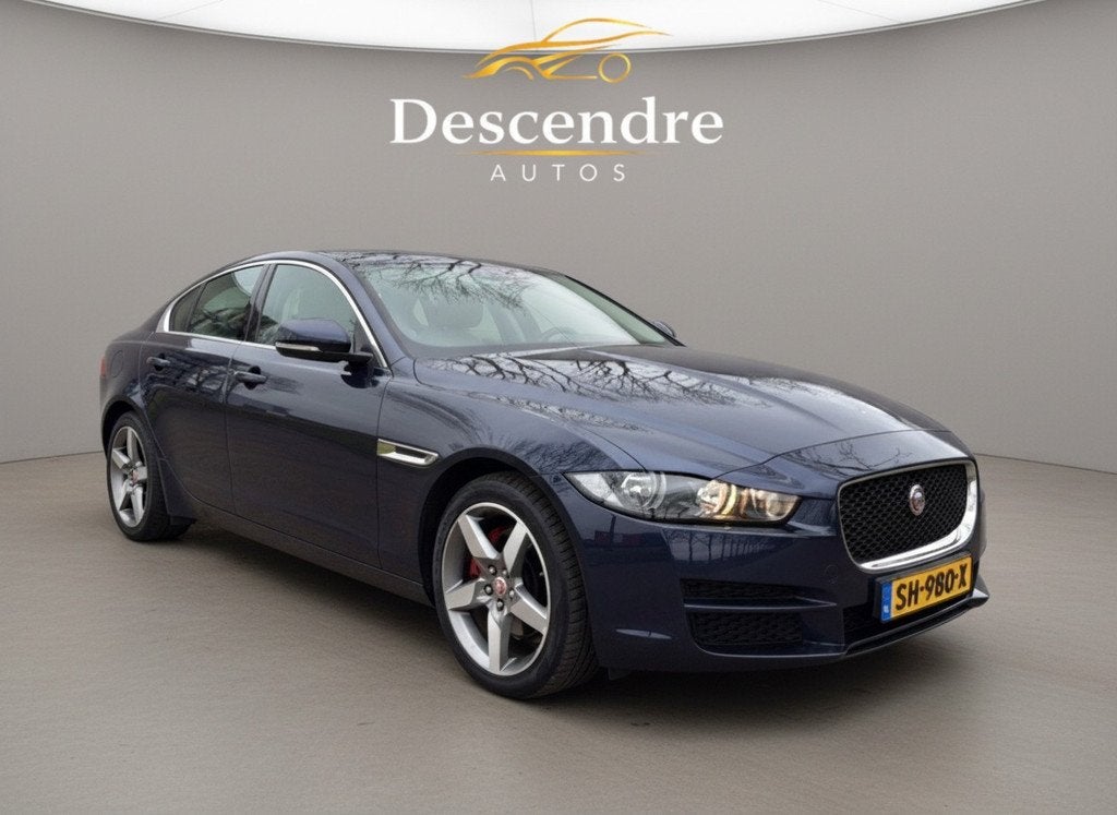 Jaguar XE 2.0 D Prestige Pro Edition nieuwe dis.ketting, Auto's, Jaguar, Automaat, 4 cilinders, Met garantie (alle), Blauw