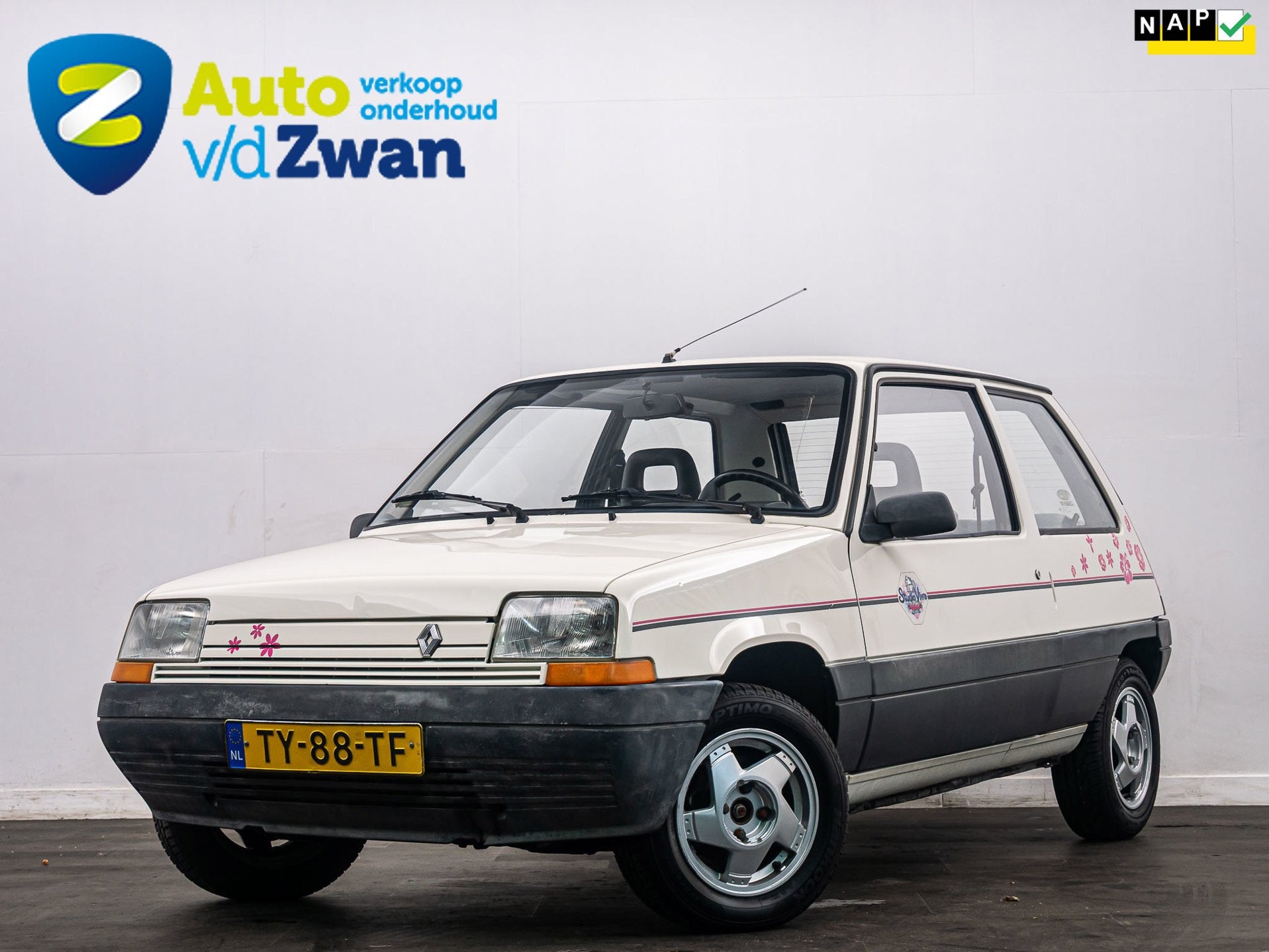 Renault 5 1.1 Campus Radio/13", Auto's, Renault, Stof, Gebruikt, Wit, Bedrijf