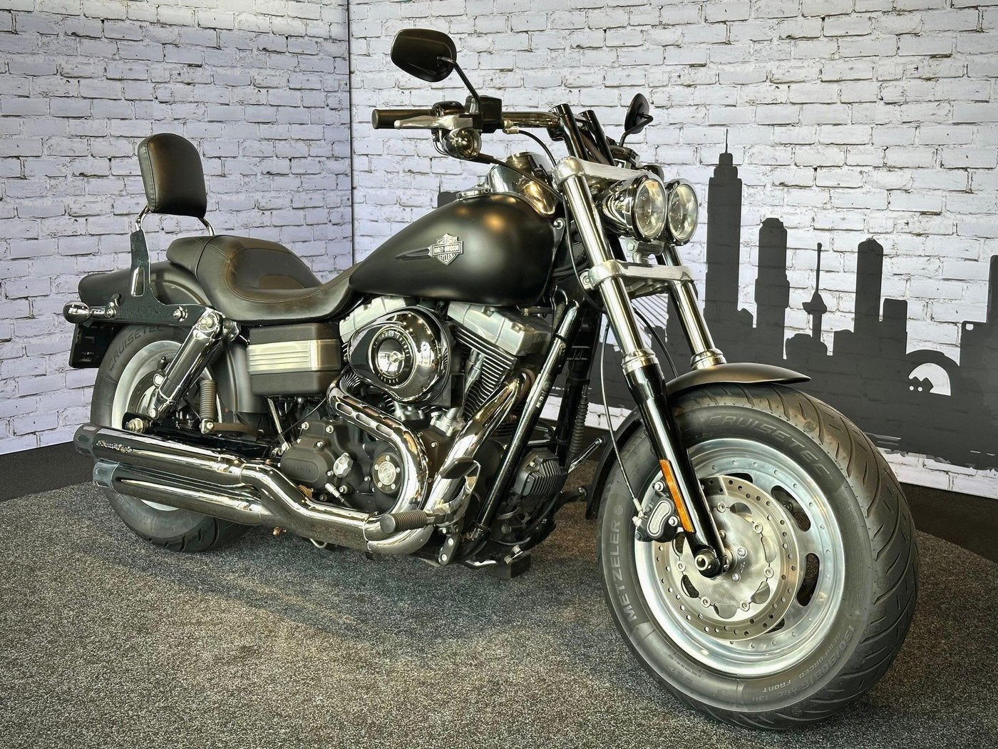 Harley-Davidson FXDF DYNA FAT BOB (bj 2010), Motoren, Laan van Vredenoord 33
2289 DA  RIJSWIJK, NL, 1585 cc, Meer dan 35 kW, Overig