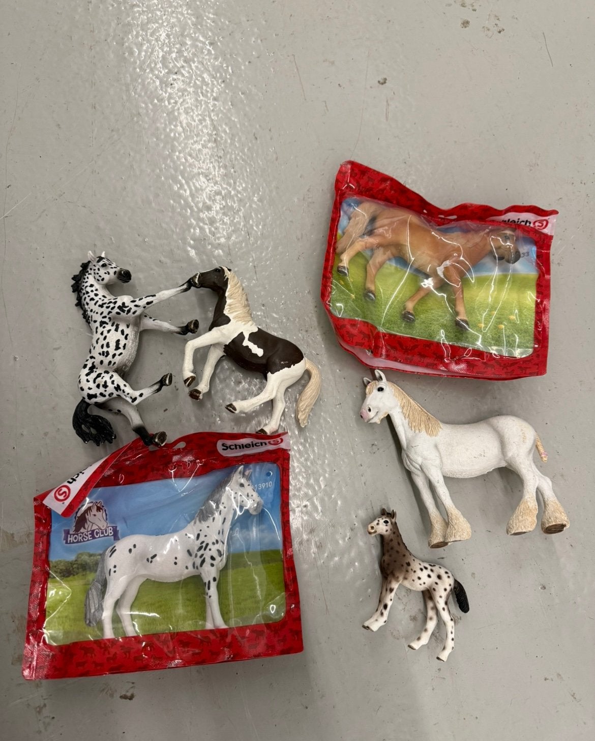 6 Schleich paardjes, Ophalen of Verzenden, Zo goed als nieuw, Paard, Beeldje of Figuurtje