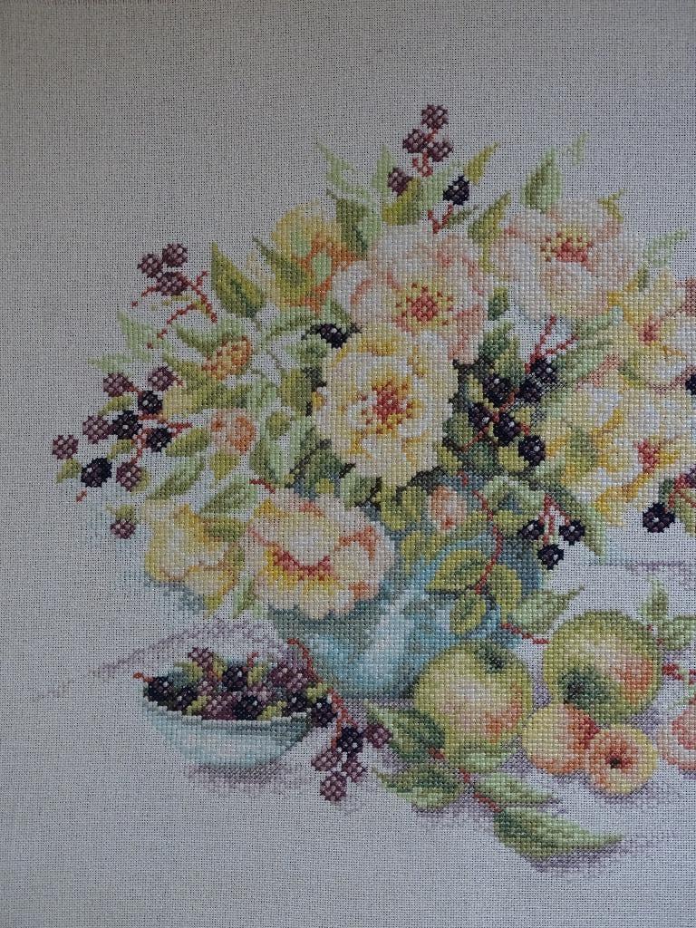 Borduurwerk VAAS MET BLOEMEN, gaaf, Ophalen of Verzenden, Zo goed als nieuw, Handborduren, Overige typen