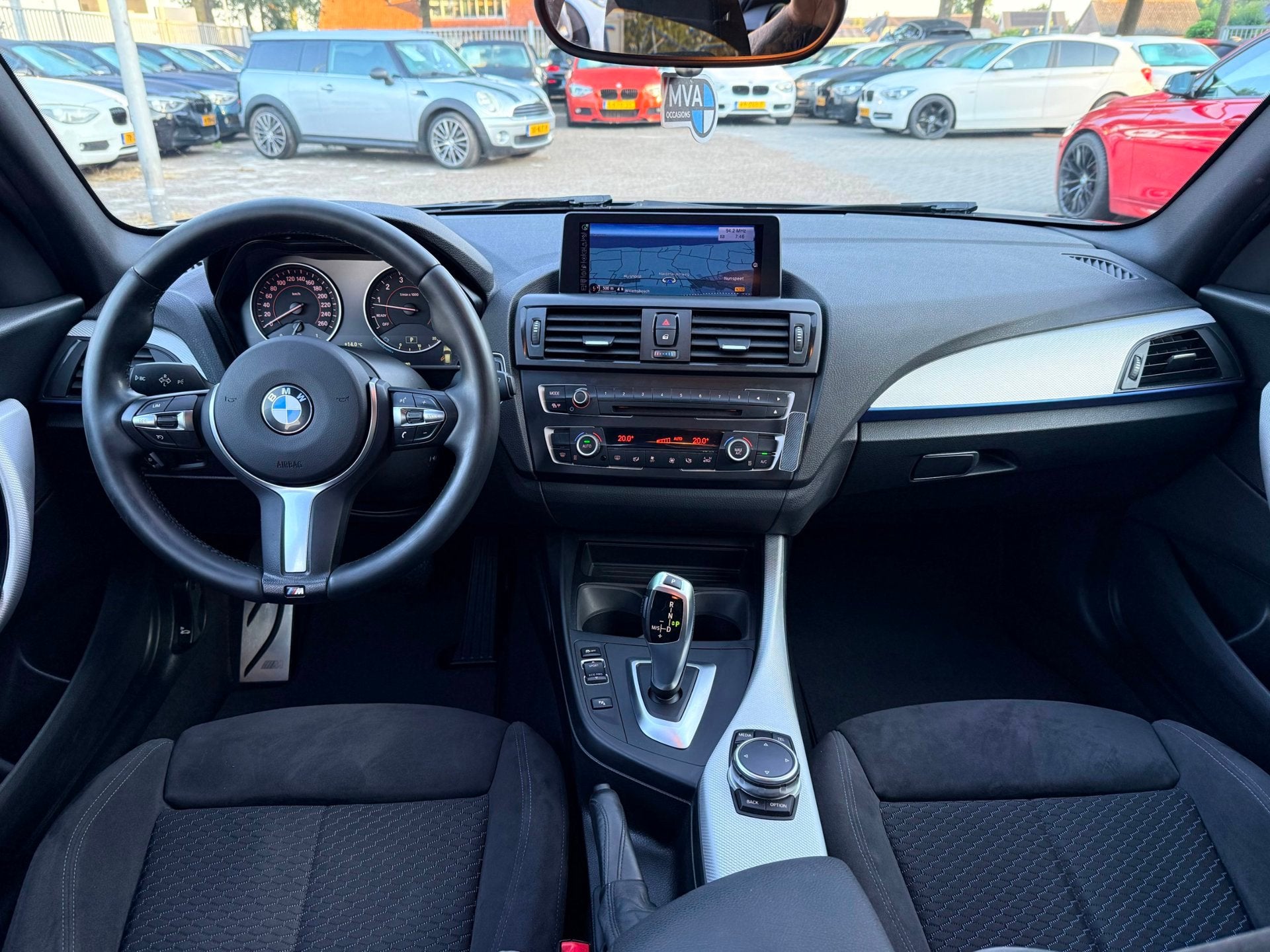 BMW 1-serie 116i Executive M Sport|Nieuwe Ketting + Klepseal, Auto's, Gebruikt, 4 cilinders, Alcantara, Origineel Nederlands