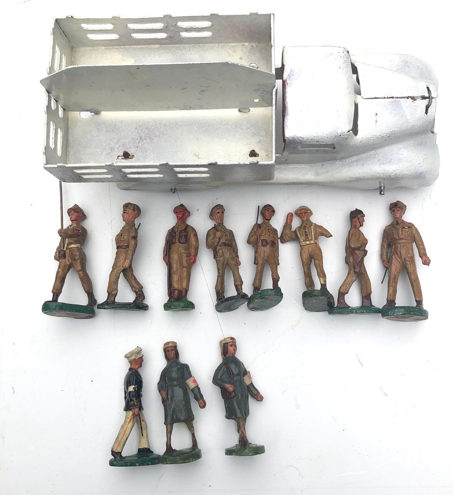 Marx meadow truck en 11 WO2 miniaturen 1920, Ophalen of Verzenden, Zo goed als nieuw, 1:50 of kleiner