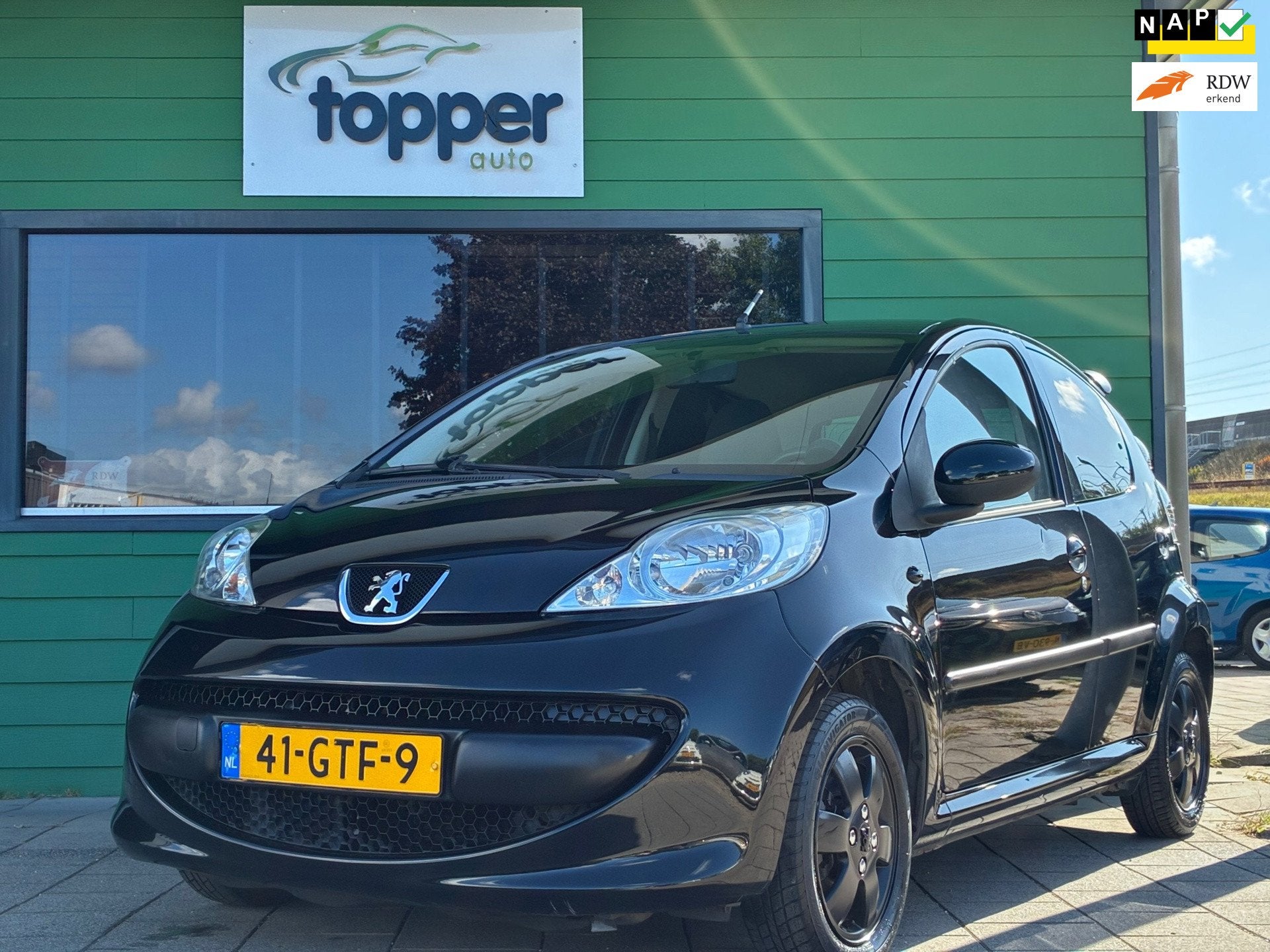 Peugeot 107 1.0-12V XS|Navigatie|CarPlay|Elektr.ramen|LM-Vel, Voorwielaandrijving, 4 stoelen, Origineel Nederlands, Bedrijf
