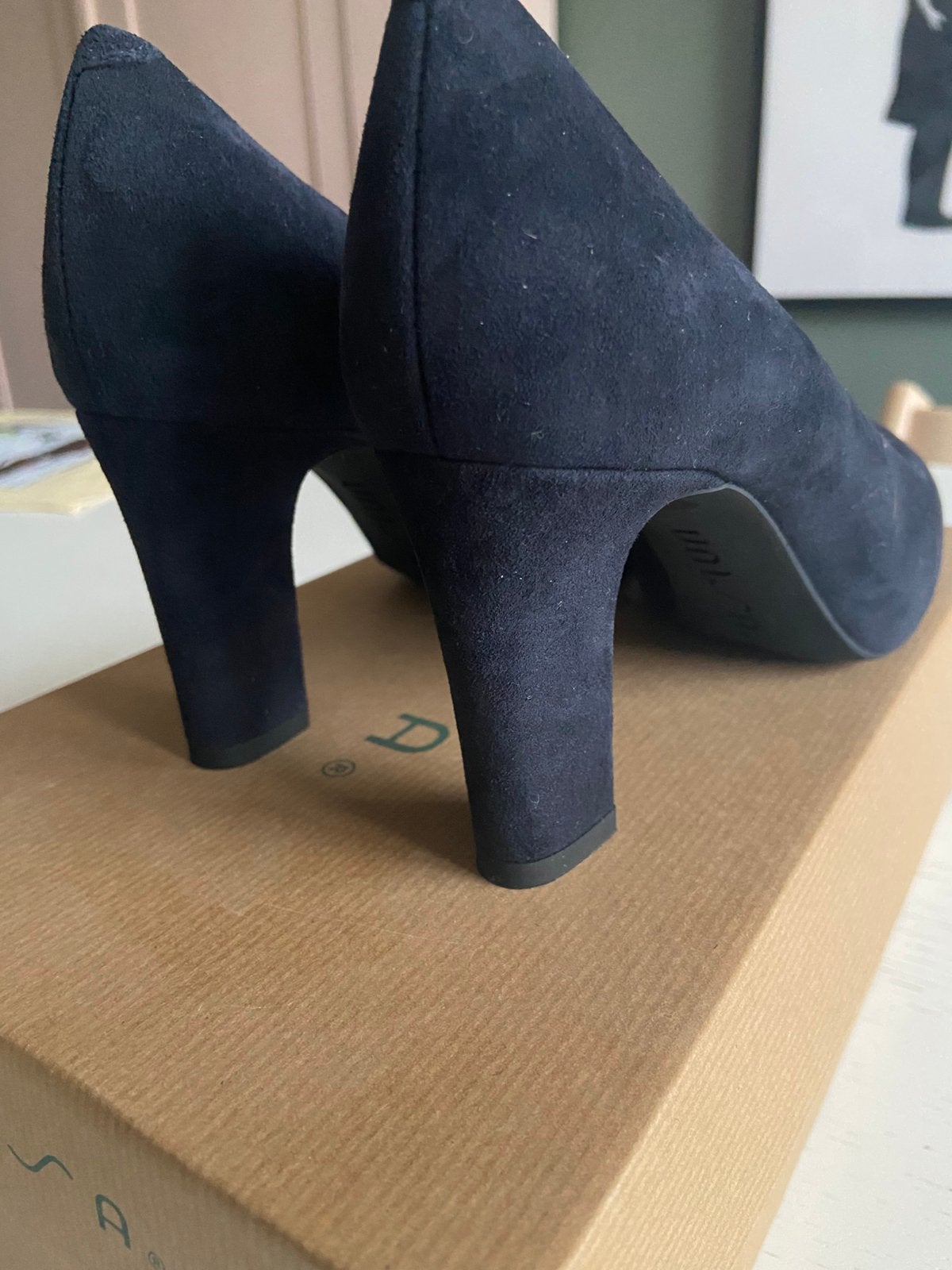 Unisa donkerblauwe suede pumps | 37, Pumps, Blauw, Nieuw, Ophalen of Verzenden