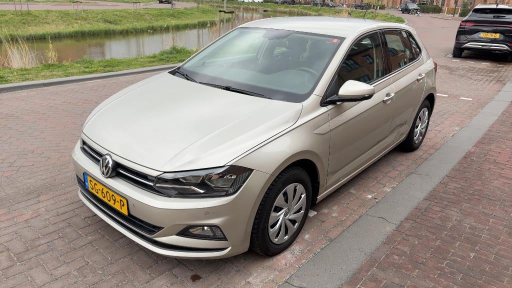 Volkswagen Polo 1.0 TSI 95PK 5D Bluemotion 7-DSG 2018 Grijs, Auto's, Volkswagen, 49 €/maand, Origineel Nederlands, Particulier