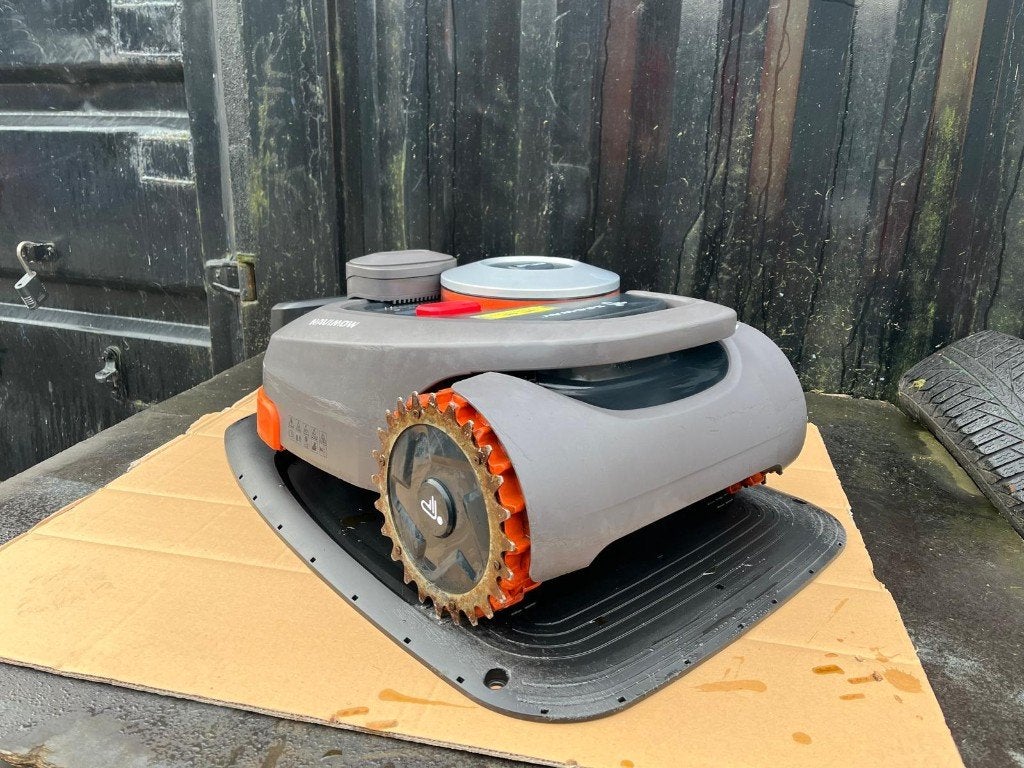 Segway navimow H3000E-VF - GPS robotmaaier - 3000m2, Ophalen, Spangahoekweg 67, Gebruikt, Segway Navimow