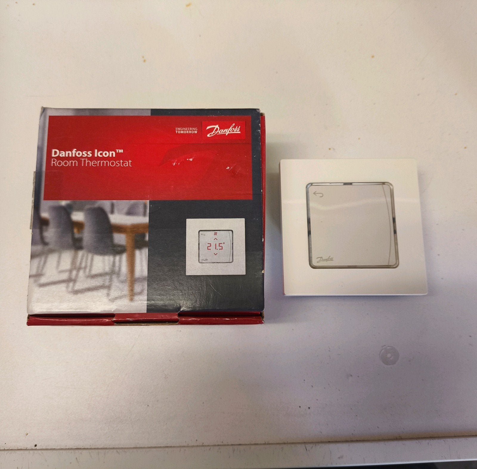 Danfoss Icon Display kamer thermostaat, Ophalen, Zo goed als nieuw